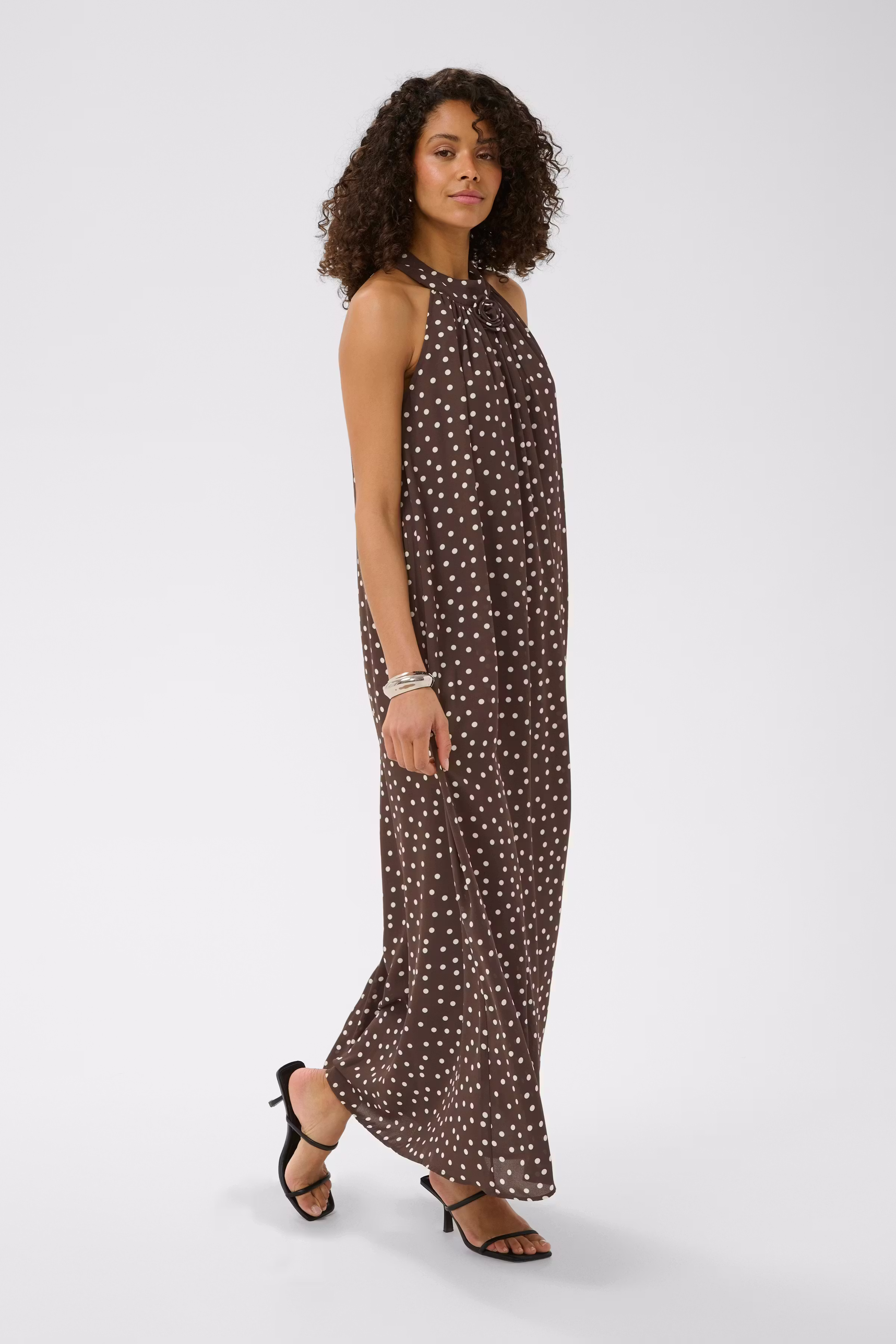 KAlorinda Kjole LOOKBOOK FRONT 10512172-109878