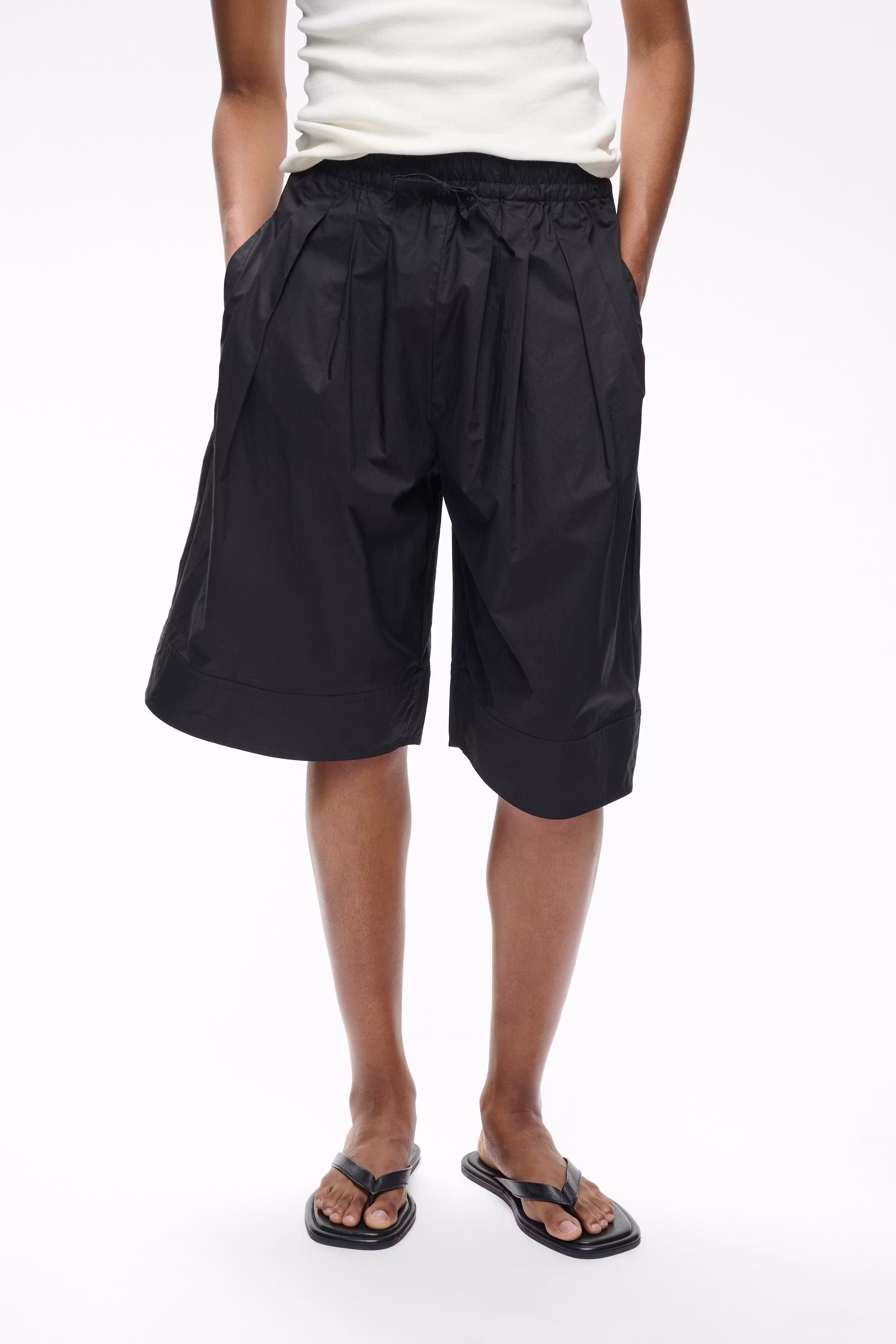 HAZEIW Hose LOOKBOOK FRONT 30112754-194008