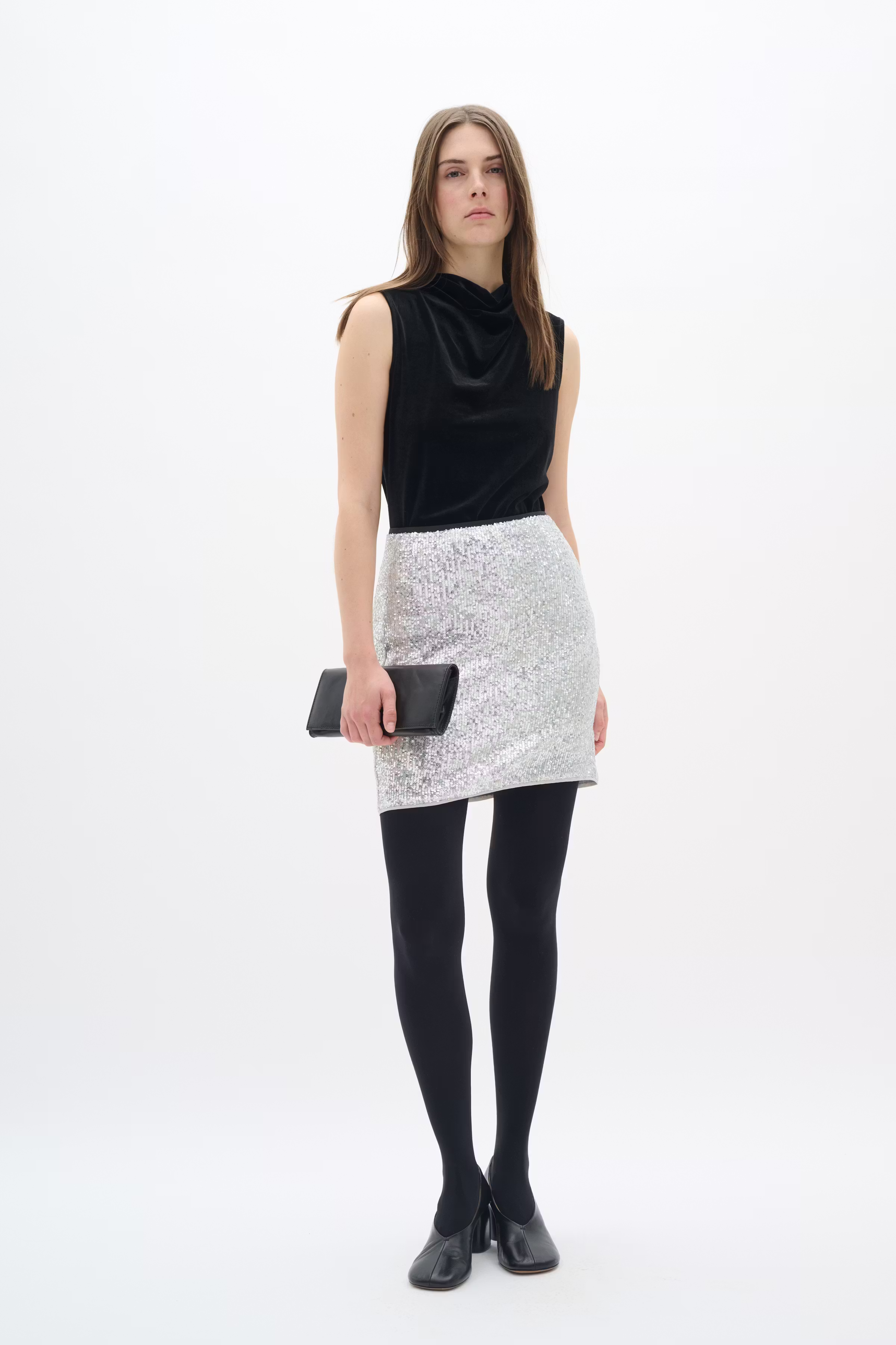 MuccyIW Kjol LOOKBOOK FRONT 30110523-300030