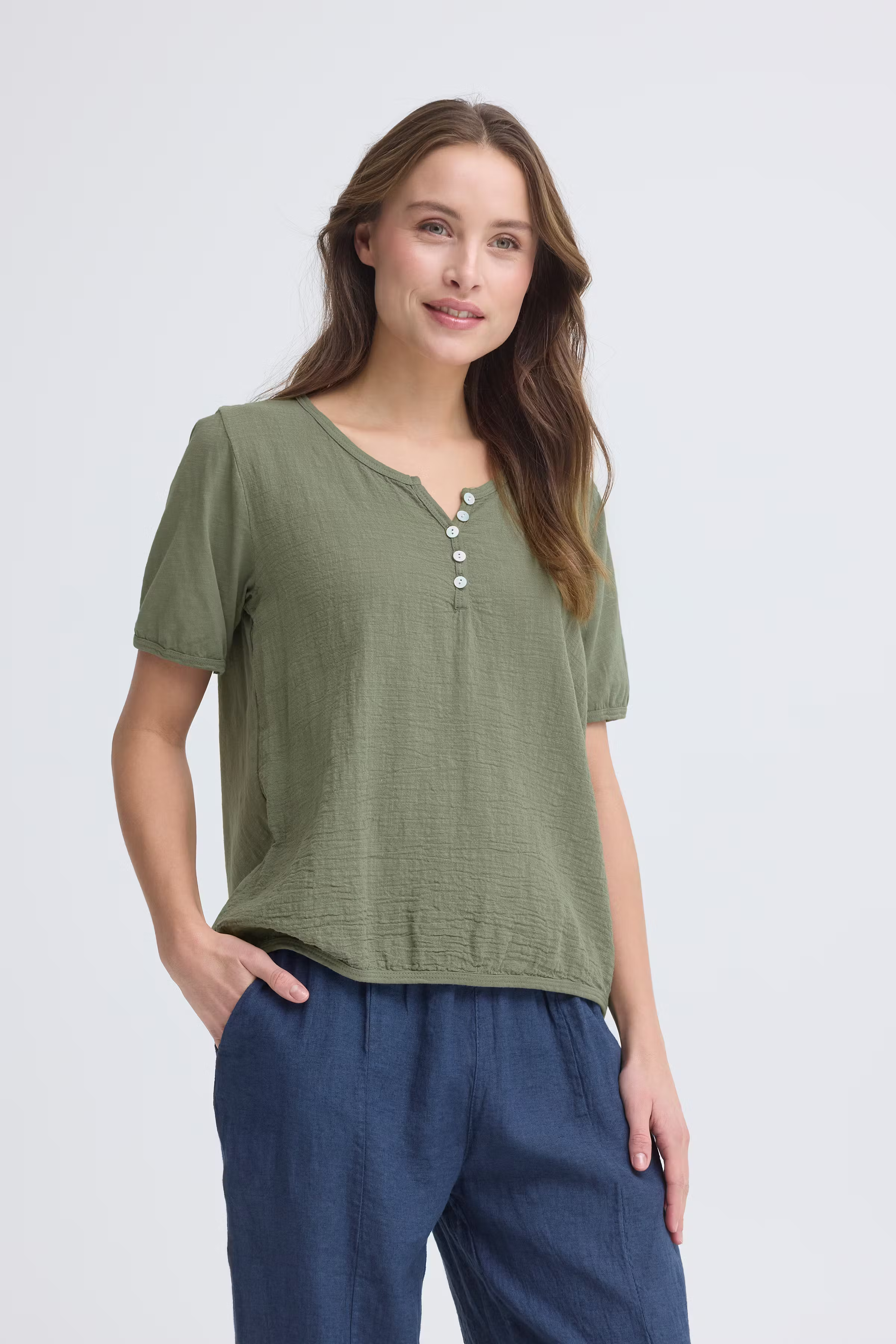 SBALEXA T-shirt LOOKBOOK FRONT 22101169-180515