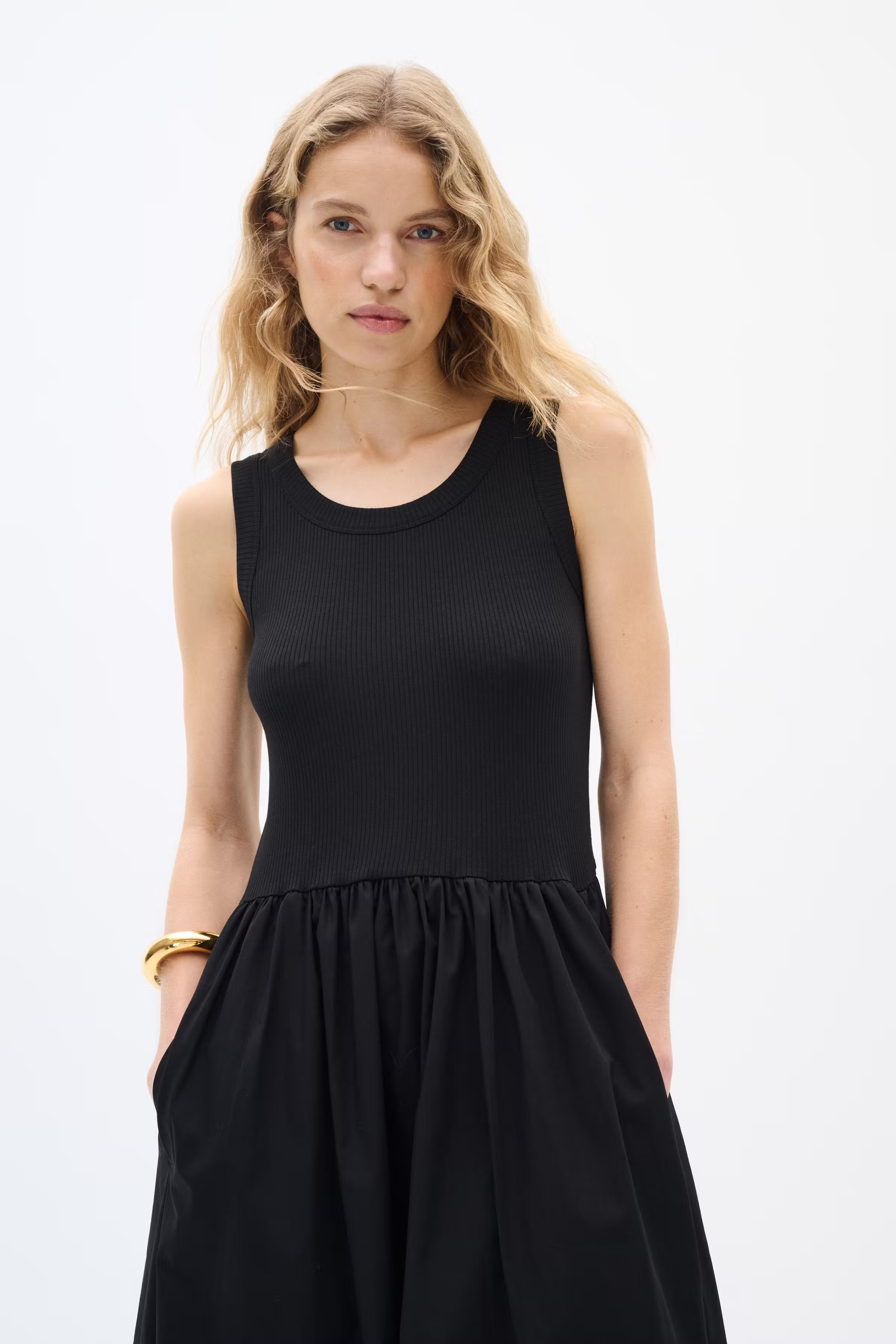 DagnamaIW Kjole LOOKBOOK FRONT 30107301-194008