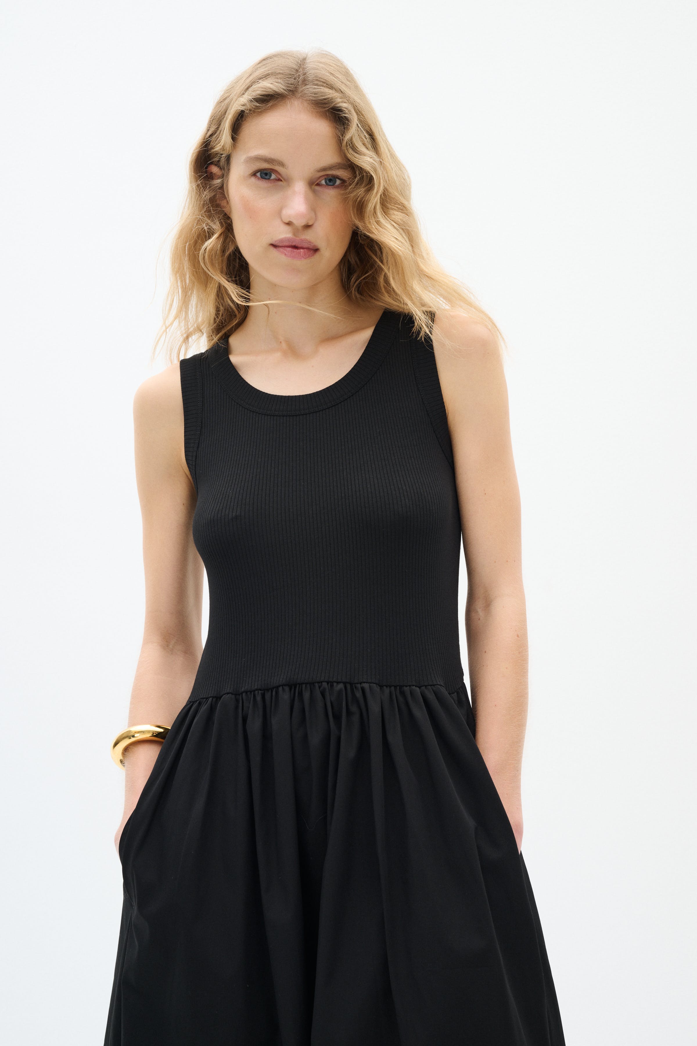 DagnamaIW Dress LOOKBOOK FRONT 30107301-194008