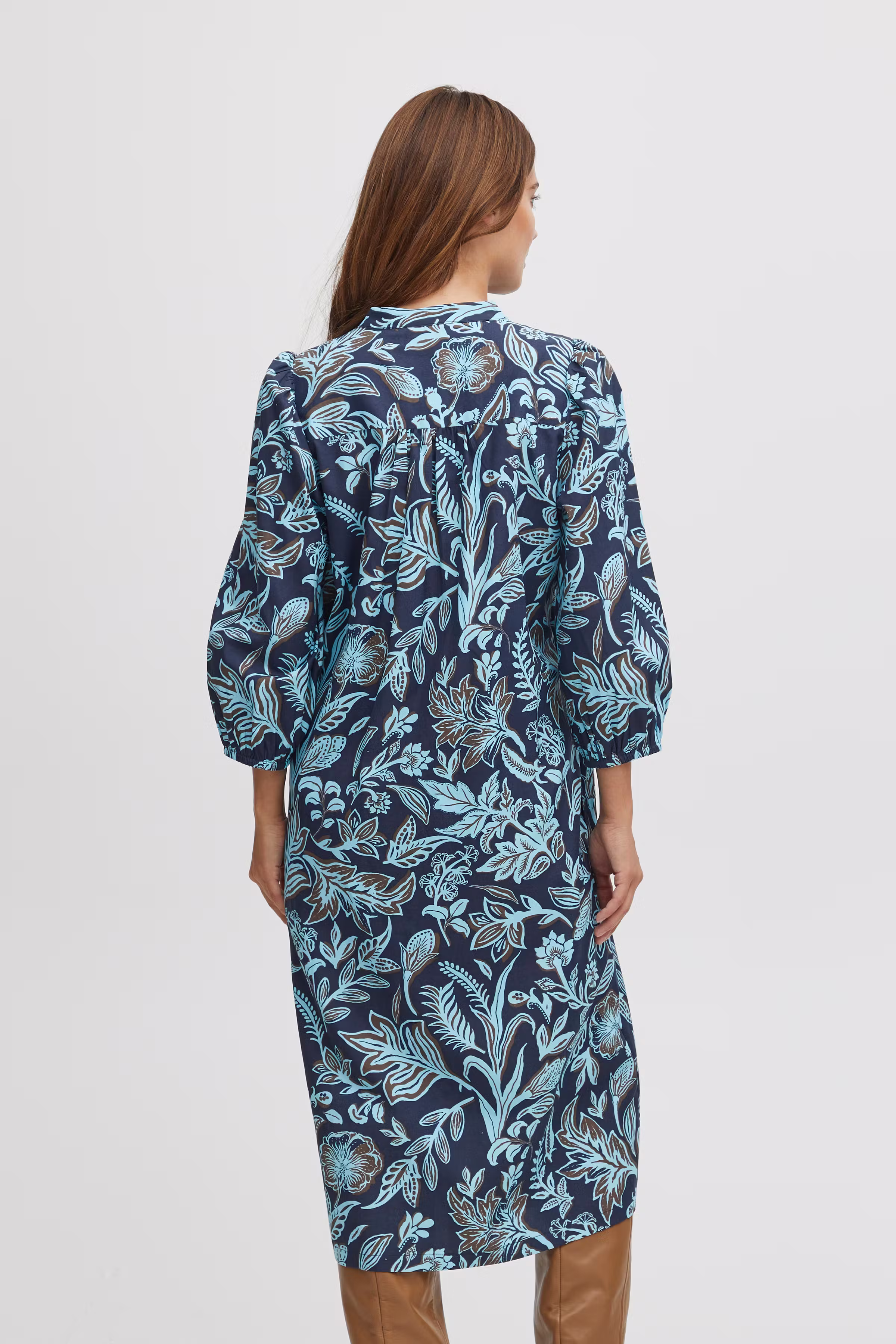 FRSHIRLA Kjole LOOKBOOK BACK 20612409-200119