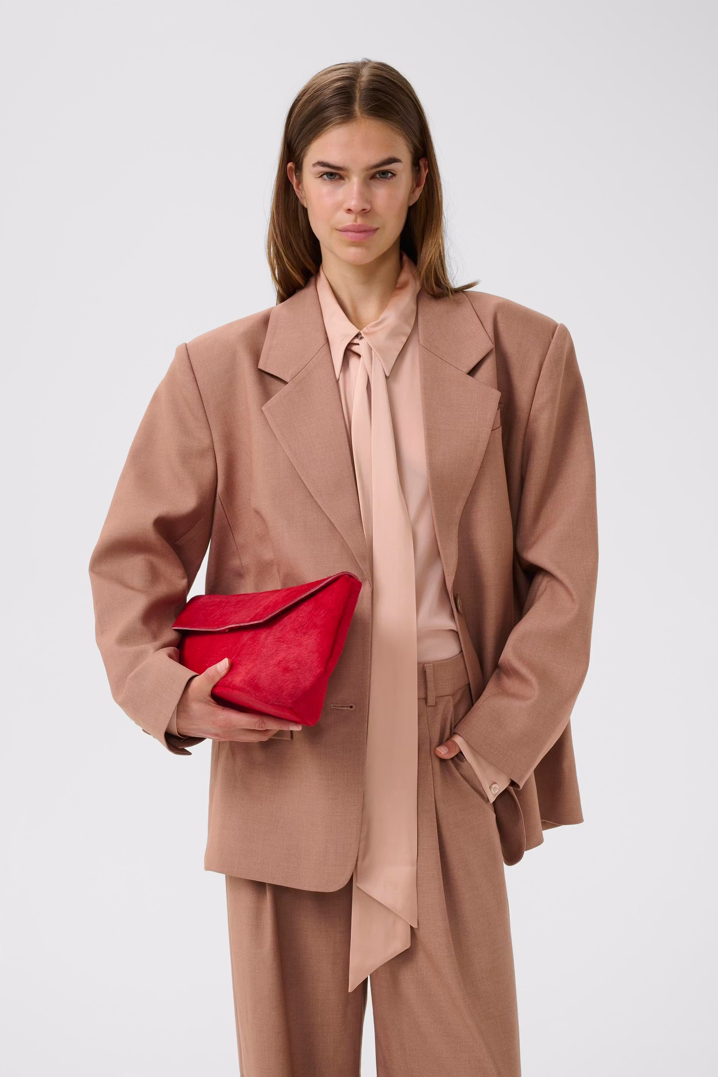 GZpaula Blazer LOOKBOOK FRONT 10910614-109220