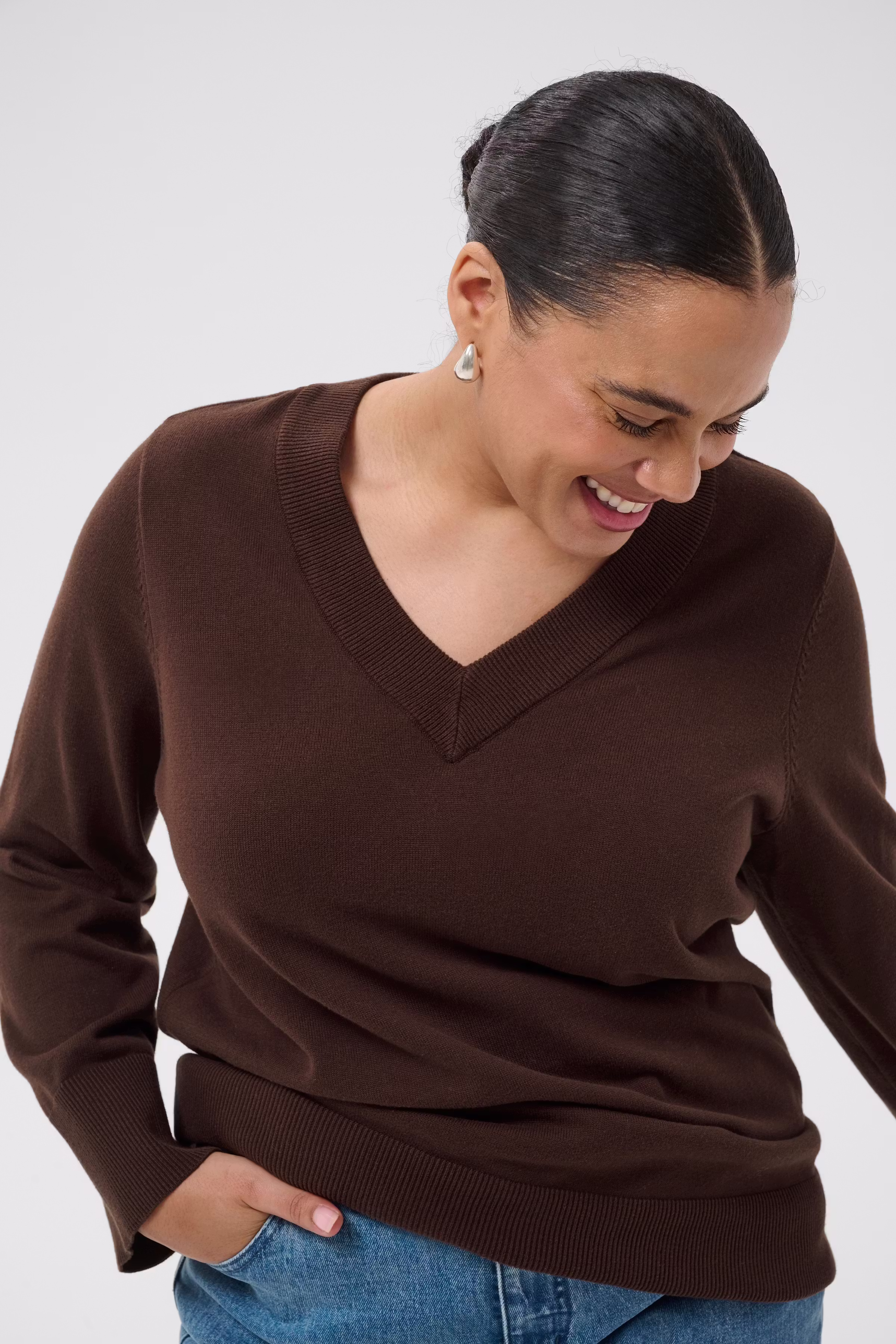 KCharia Pullover LOOKBOOK DETAIL 10584321-190915