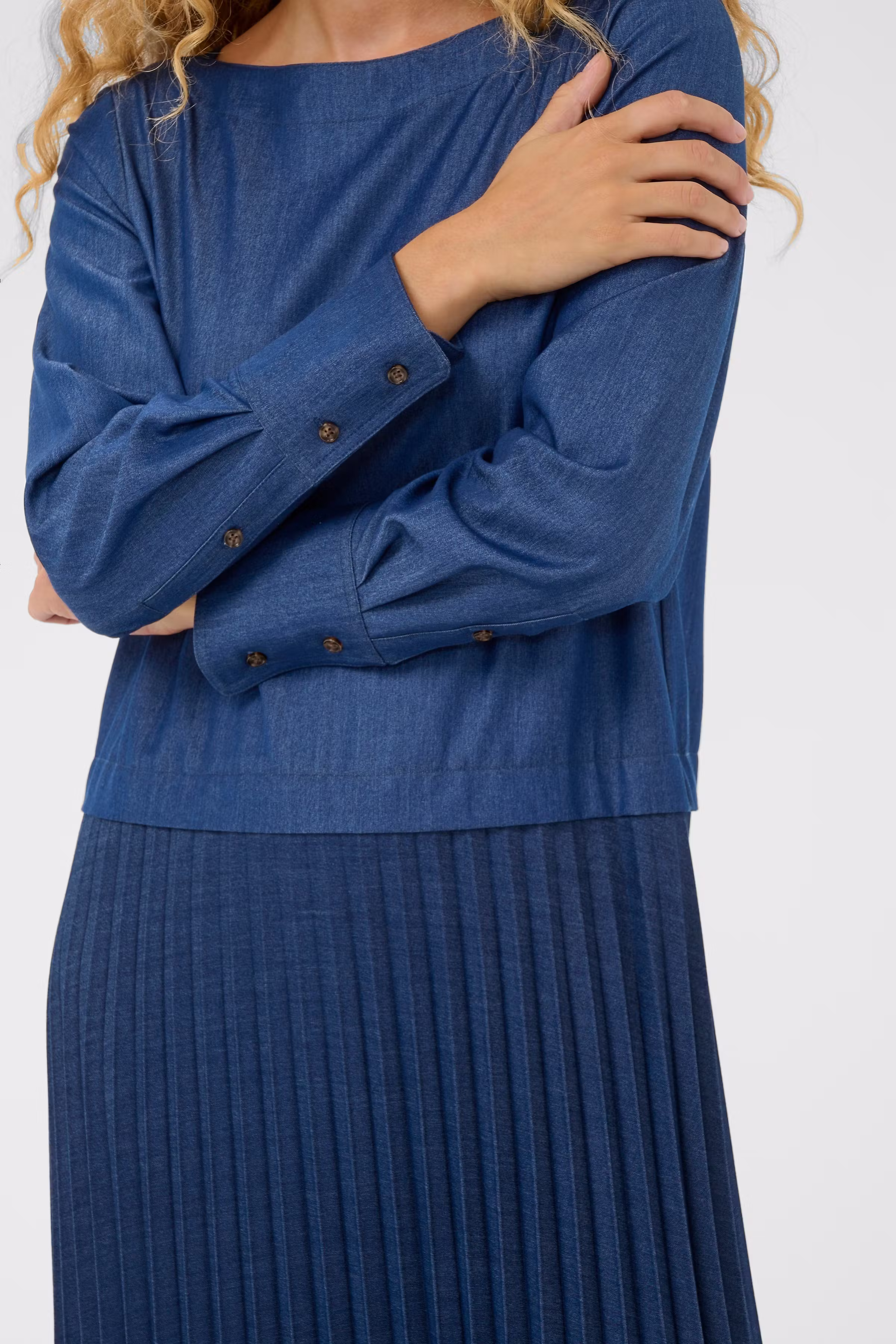 CHERRIEIW Klänning LOOKBOOK DETAIL 30112201-194118