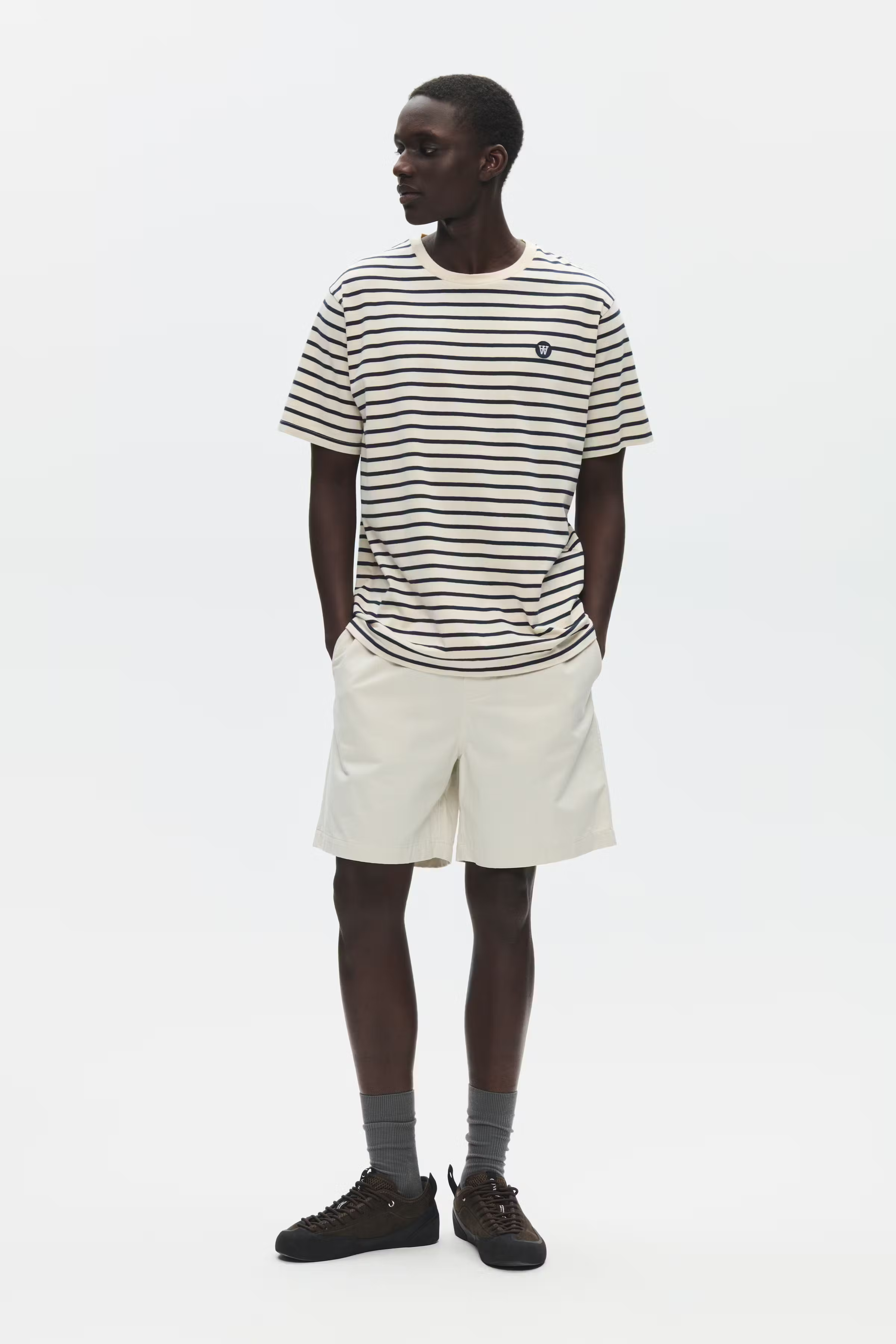 WWAce Stripe T-shirt LOOKBOOK FRONT 30251373-194009