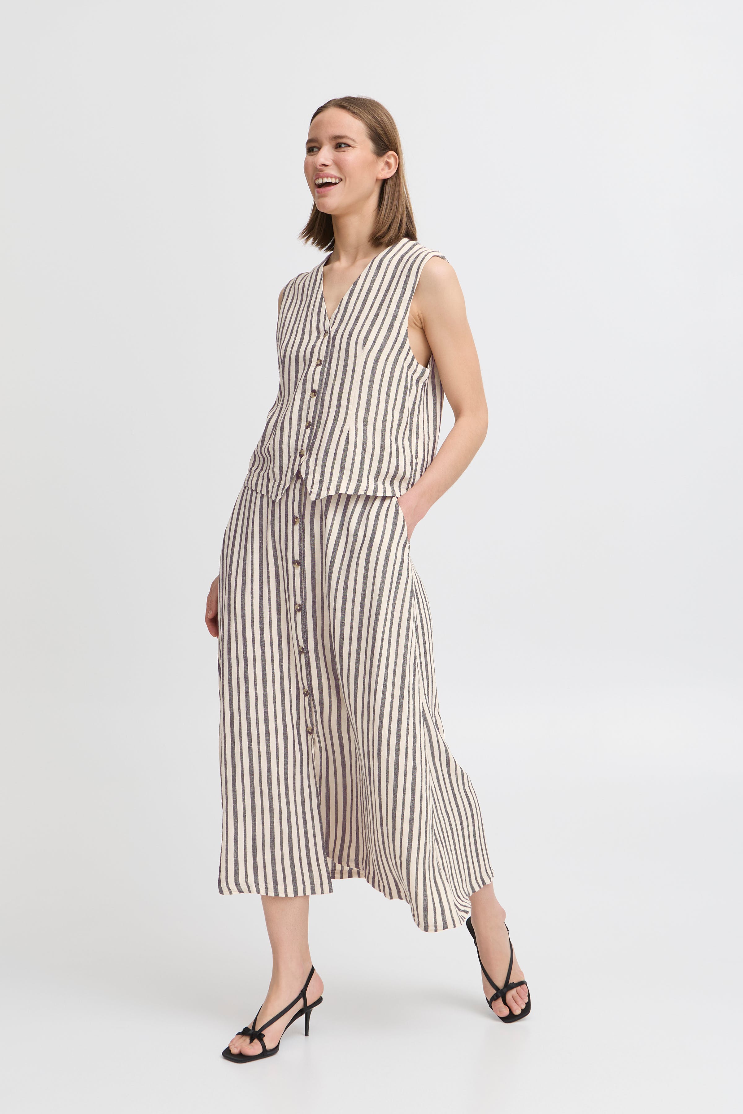 BYFALAKKA Skirt LOOKBOOK FRONT 20816610-204794