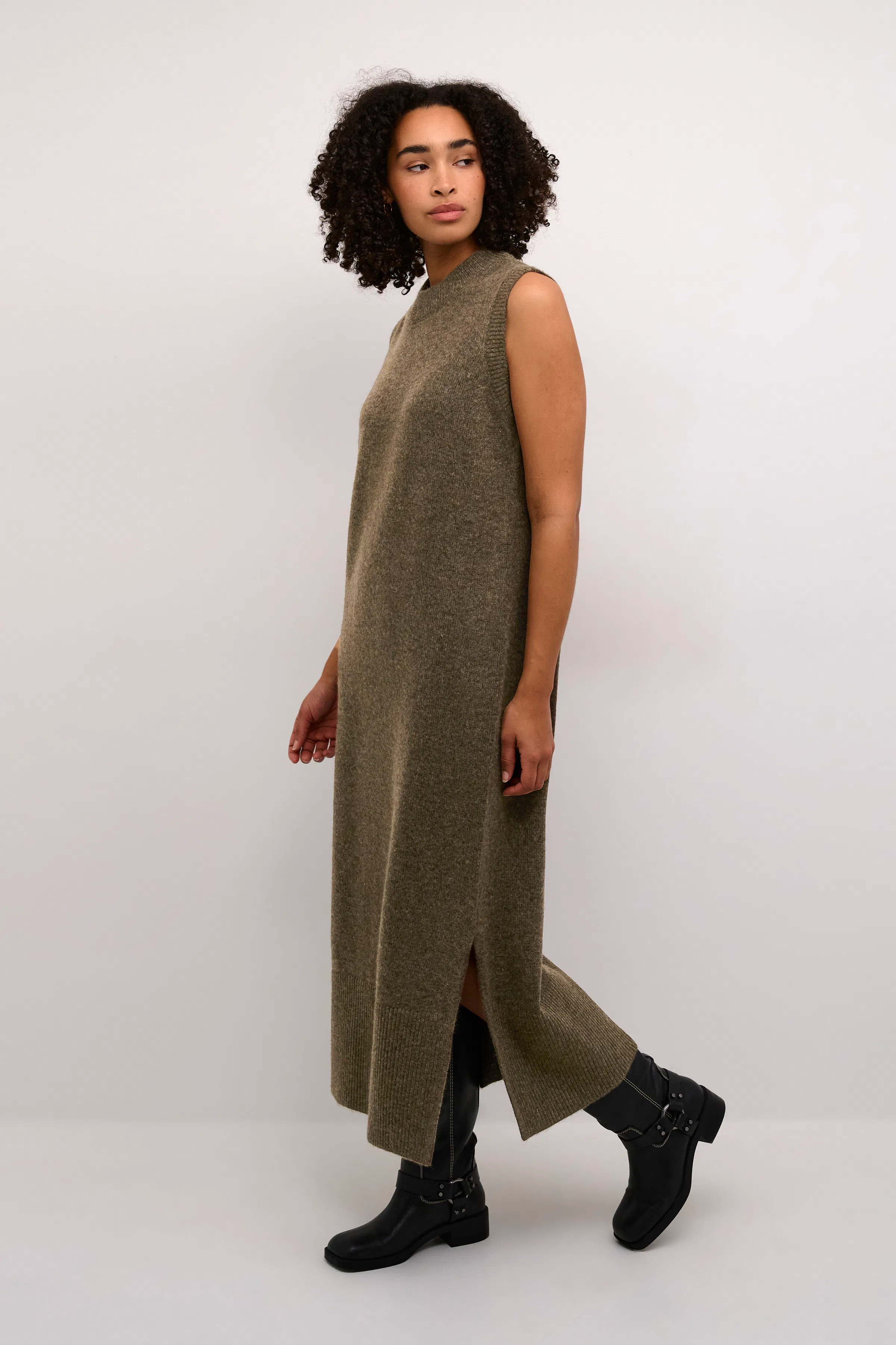 KAselma Kjole LOOKBOOK FRONT 10509089-1908101