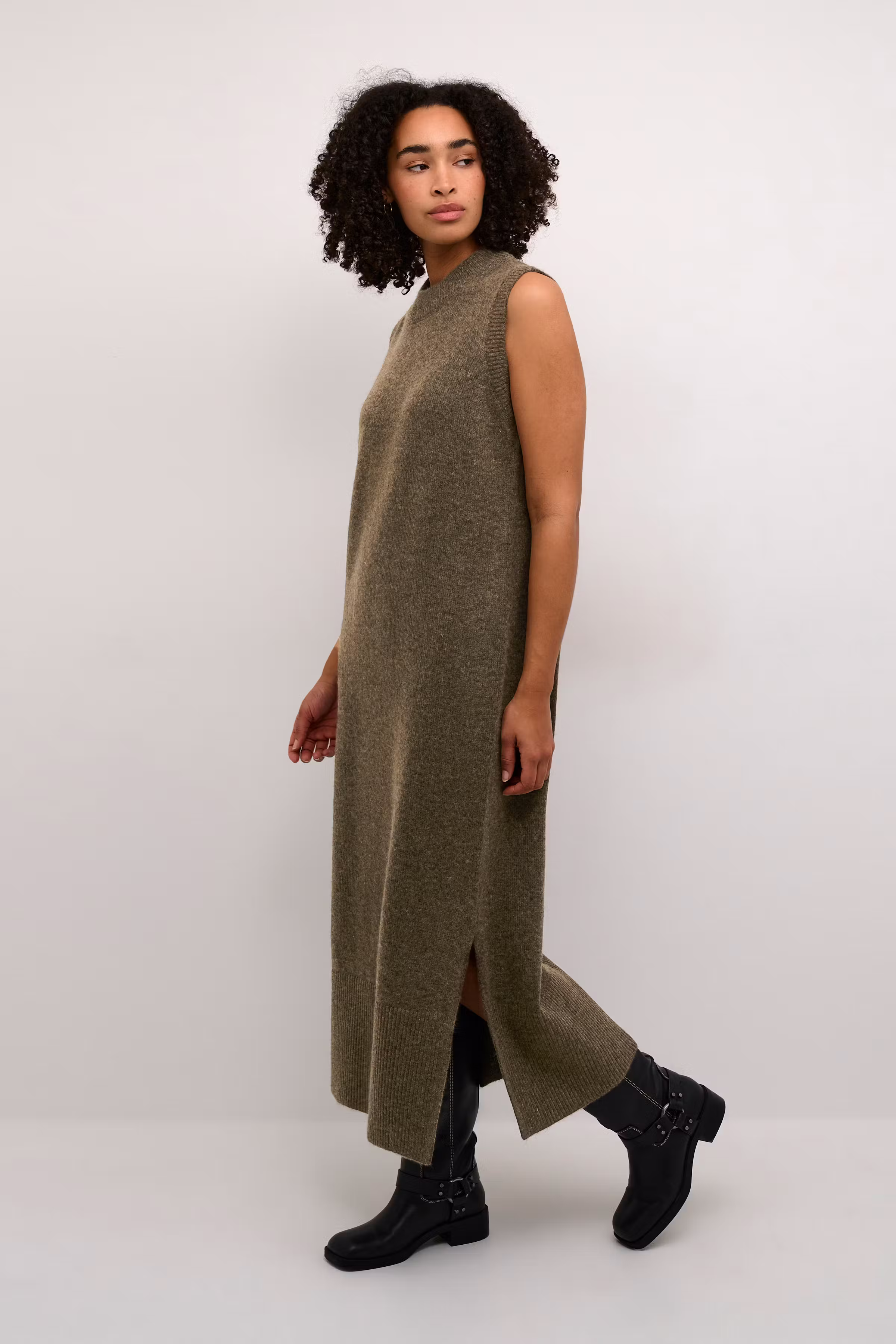 KAselma Dress LOOKBOOK FRONT 10509089-1908101