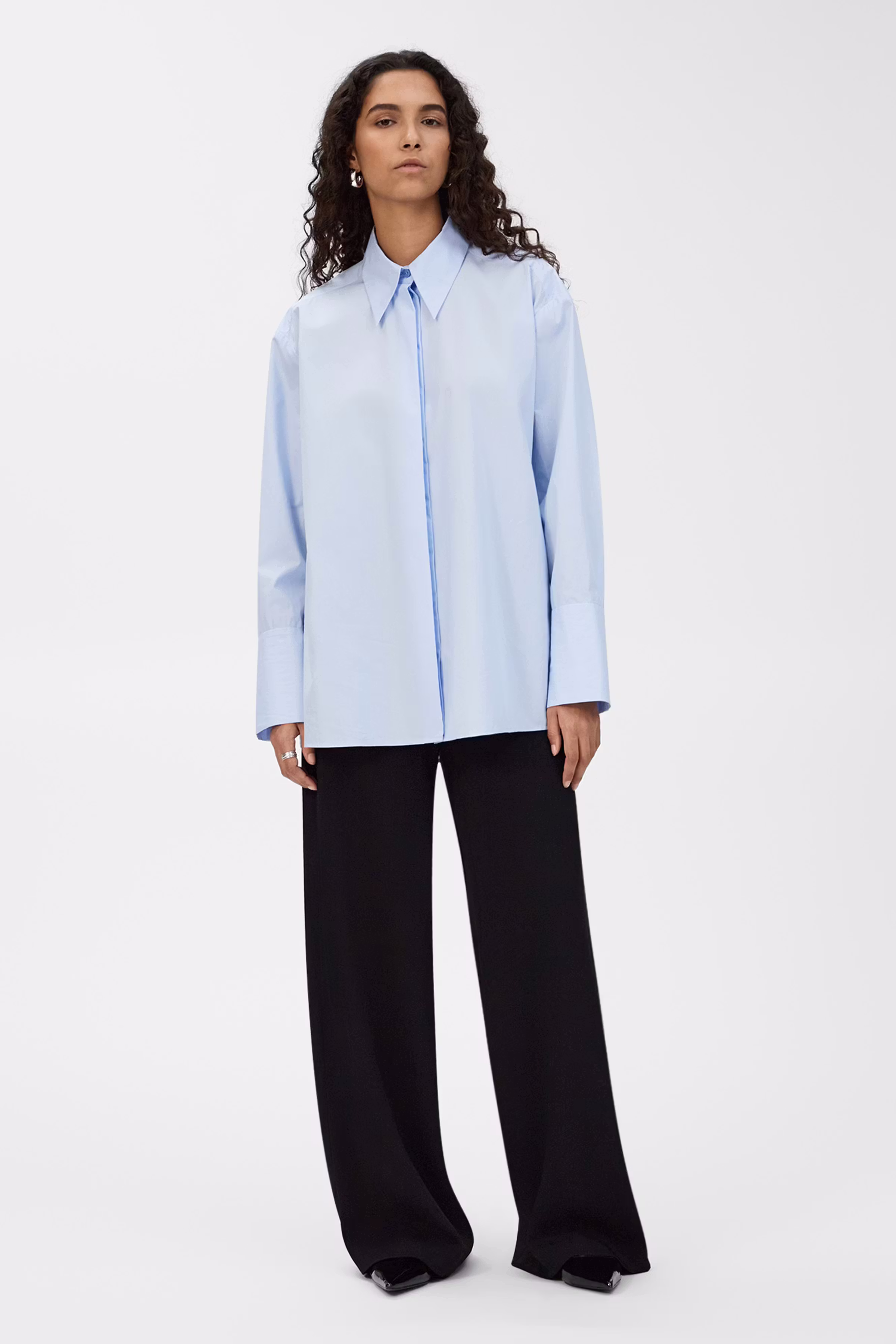 ELVIE Blouse LOOKBOOK FRONT 30600573-BL808