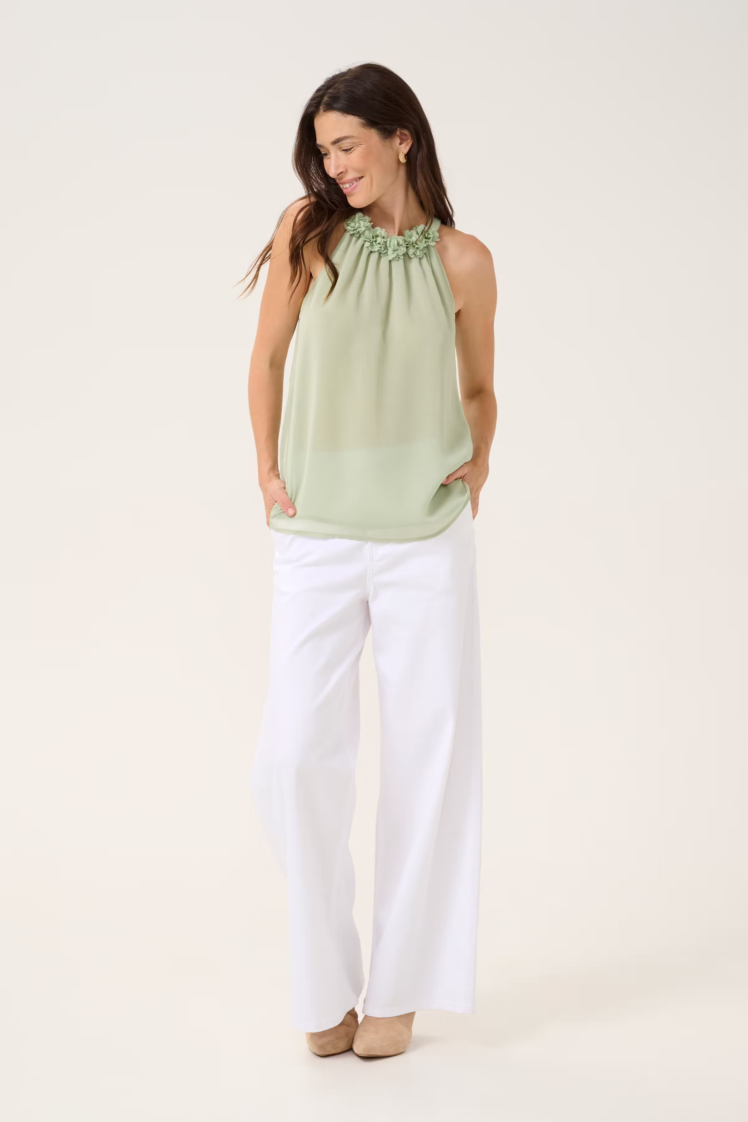 CREmery Top LOOKBOOK FRONT 10613346-160213