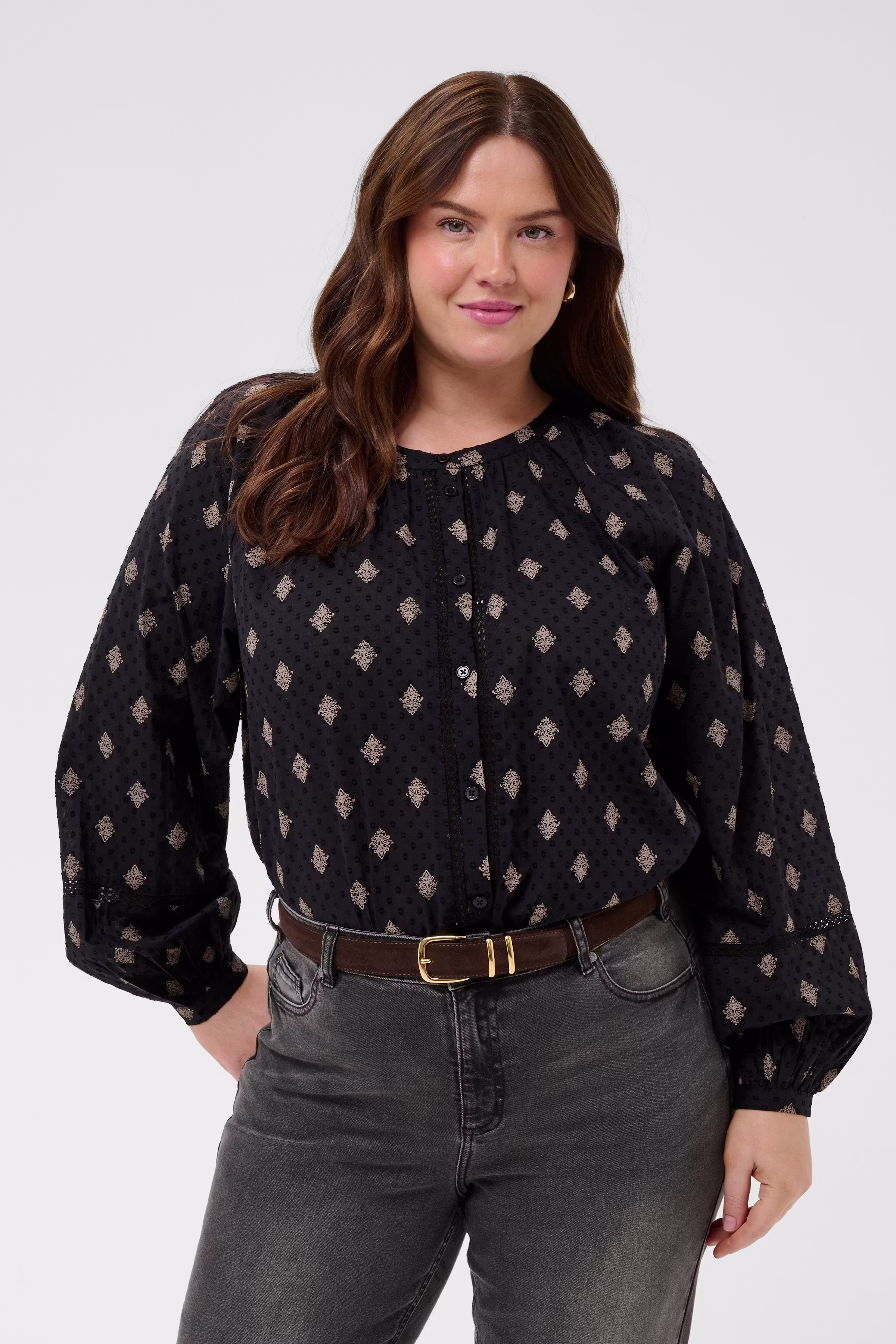 KCwily Shirt LOOKBOOK BACK 10584236-109501