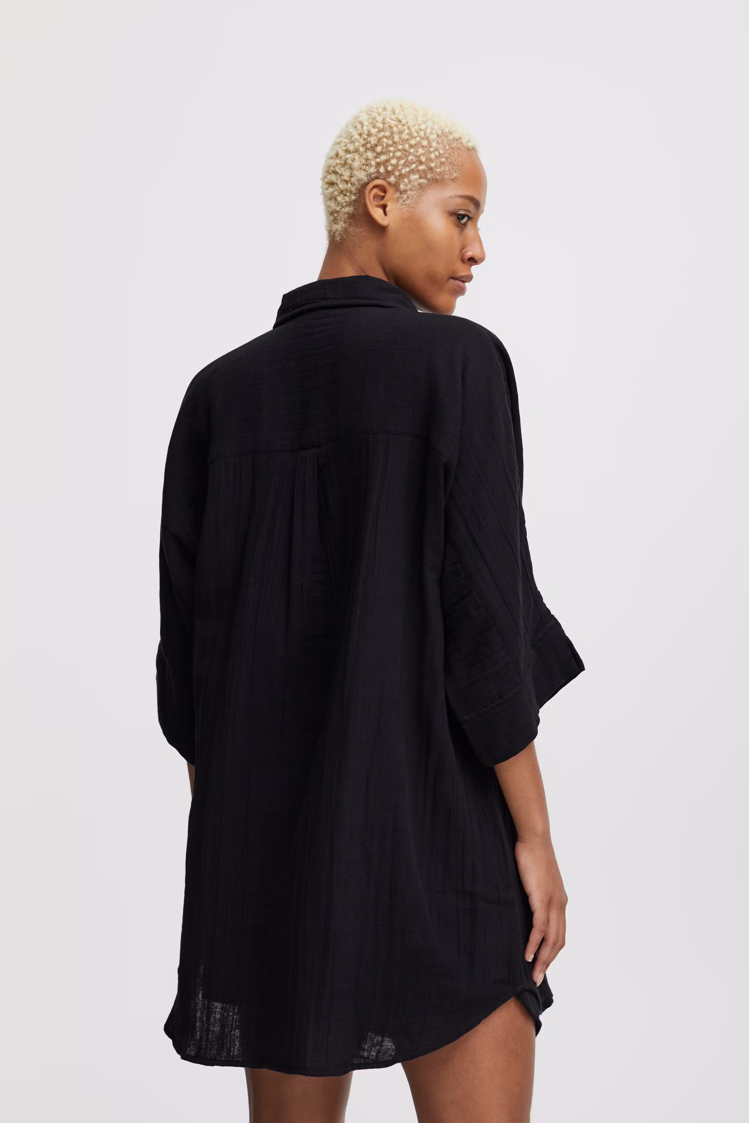 IAFOXA Skjorte LOOKBOOK FRONT 20118734-194008