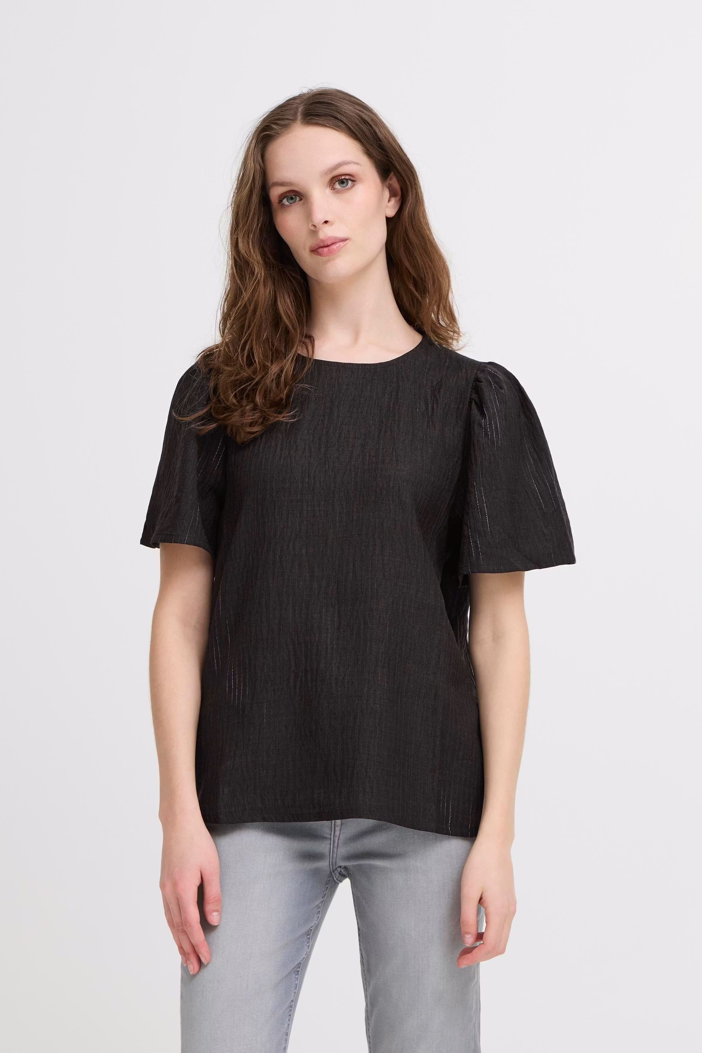 IXREMI T-shirt LOOKBOOK FRONT 20123697-205318