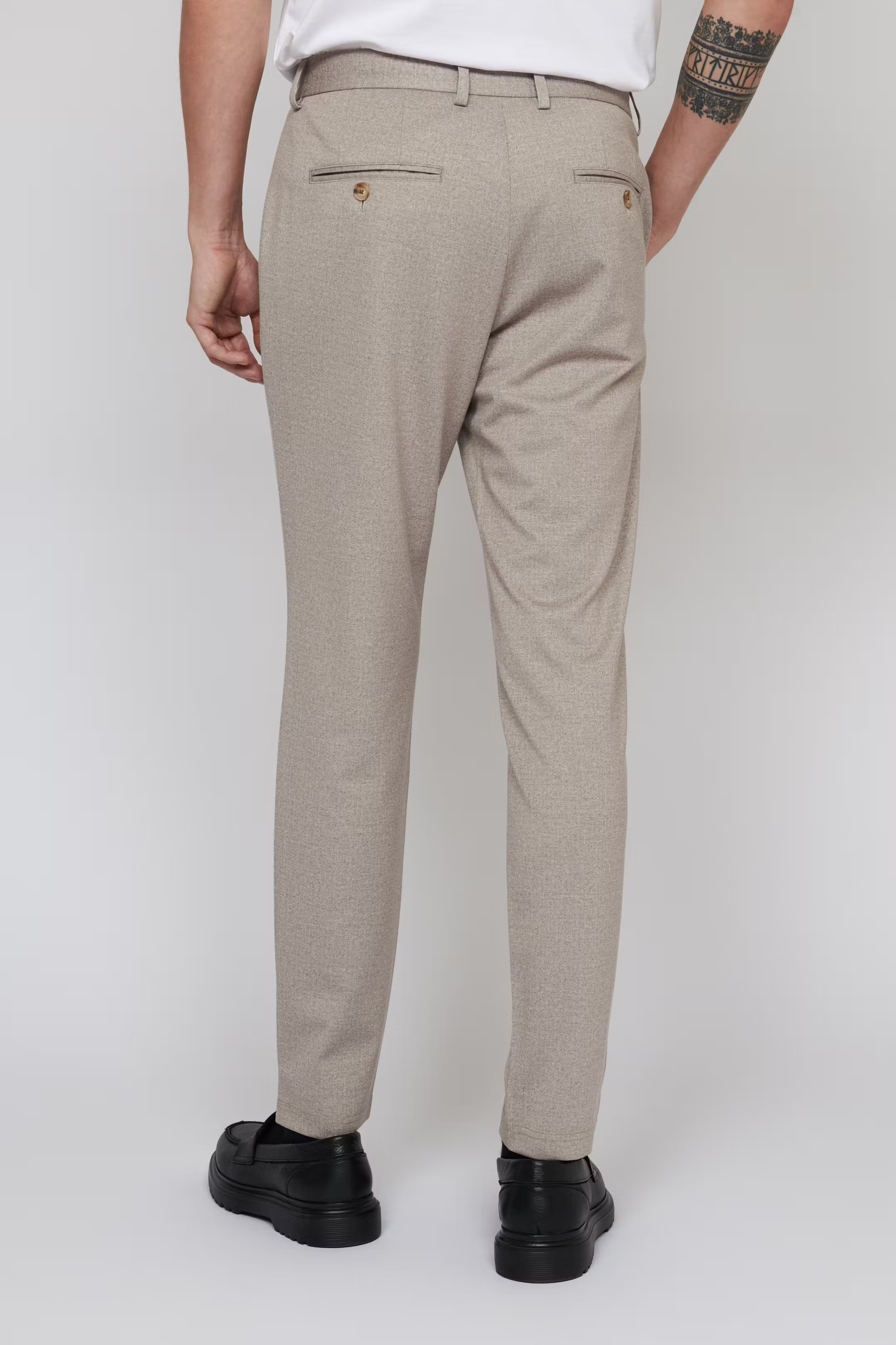 MAliam Bukser LOOKBOOK BACK 30207404-1711081