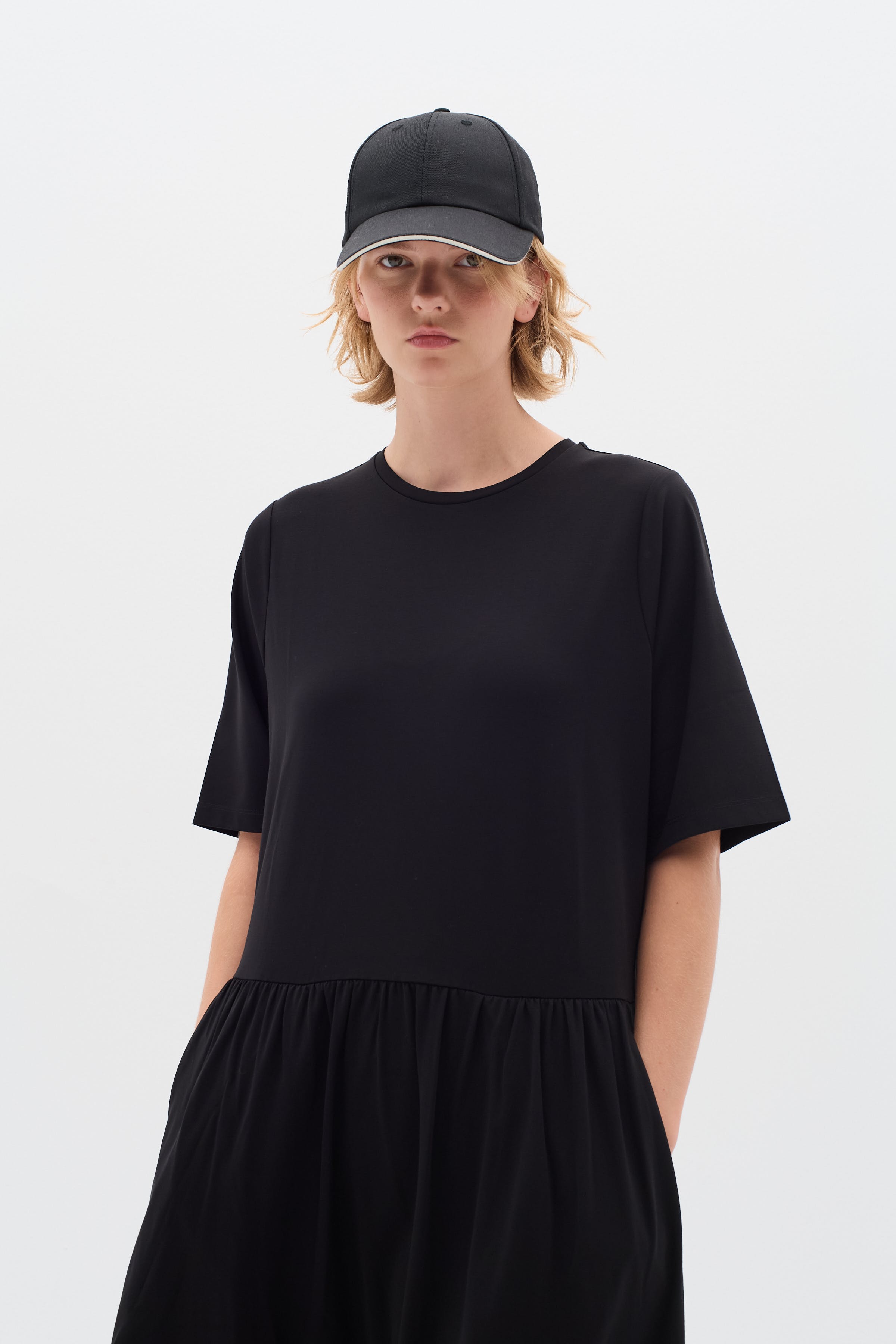 HivieraIW Dress LOOKBOOK FRONT 30110390-194008