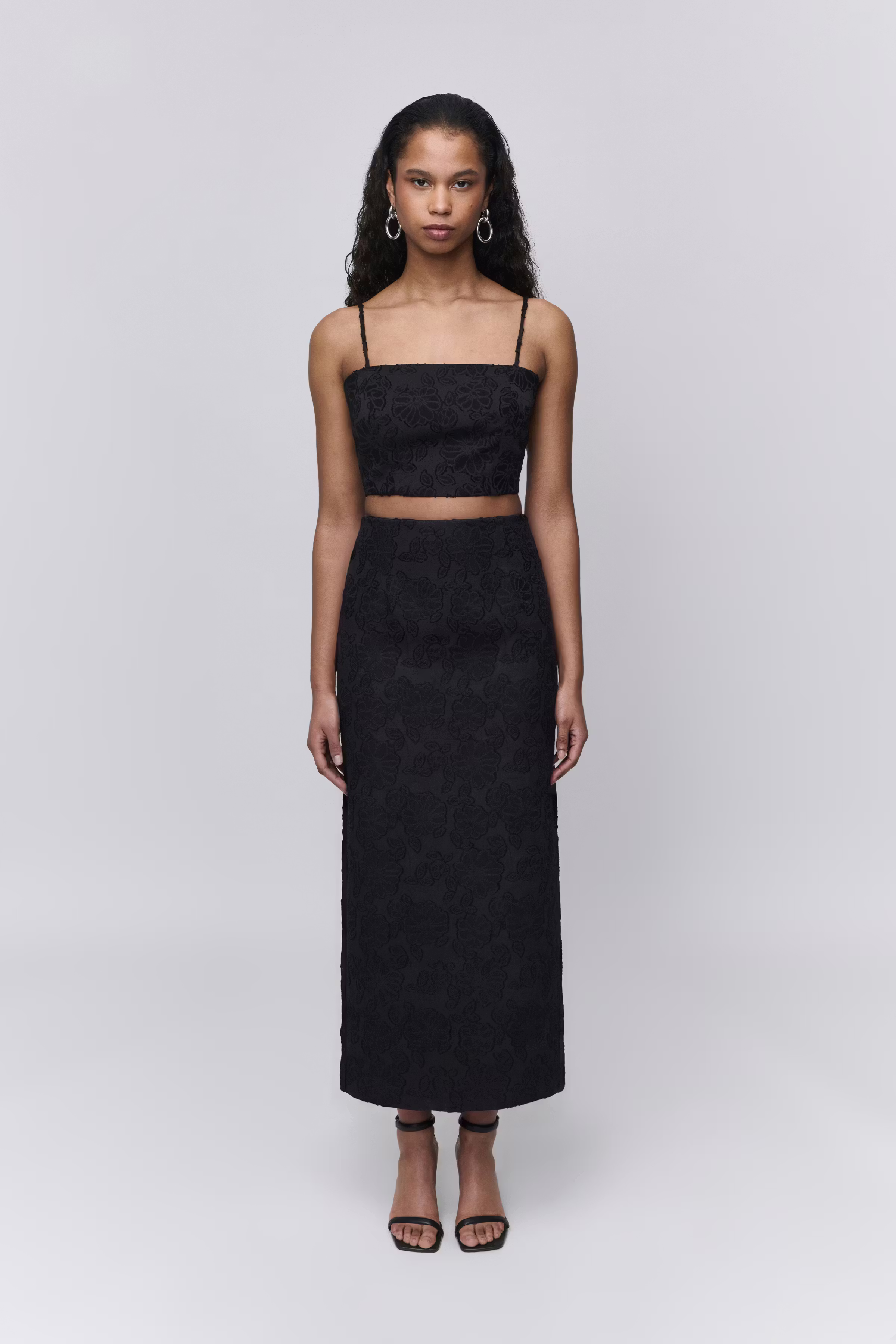 TIMEA Top LOOKBOOK FRONT 30600586-BK999