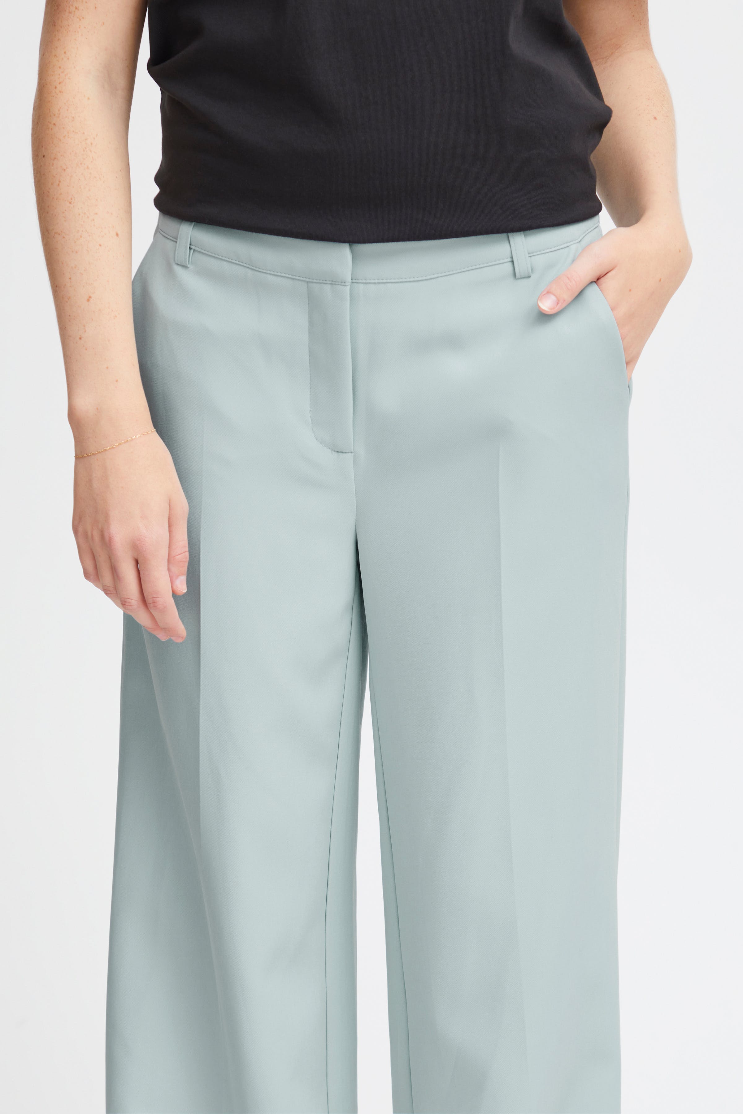 IHLEXI Hose LOOKBOOK DETAIL 20117838-144506