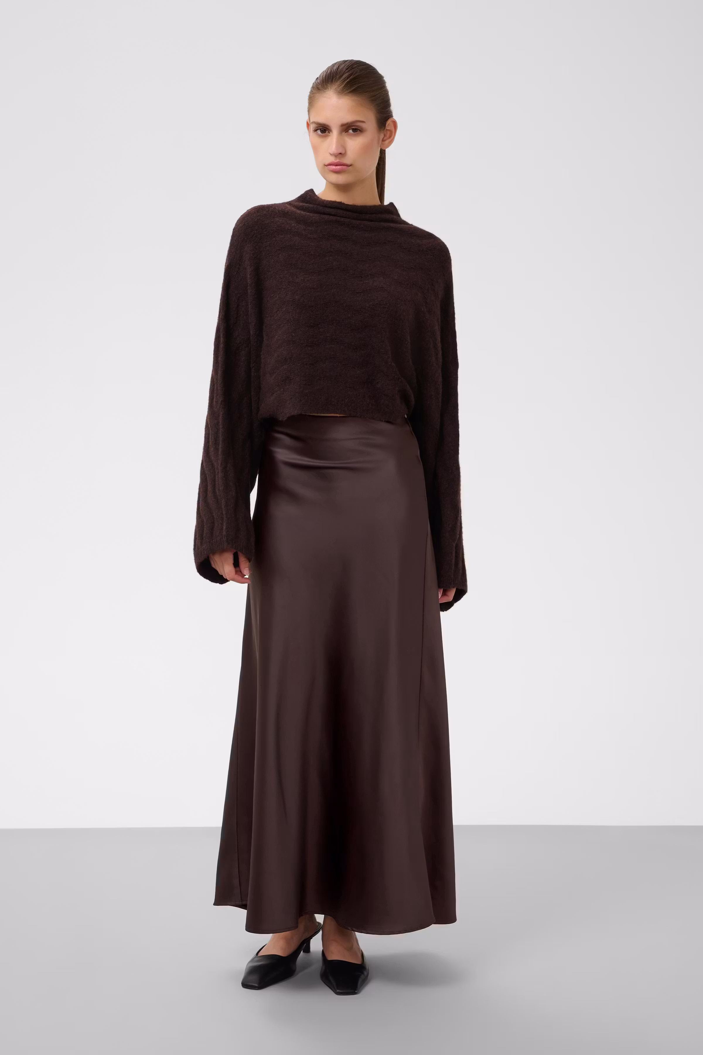 SLAnna Skirt LOOKBOOK FRONT 30407520-191018
