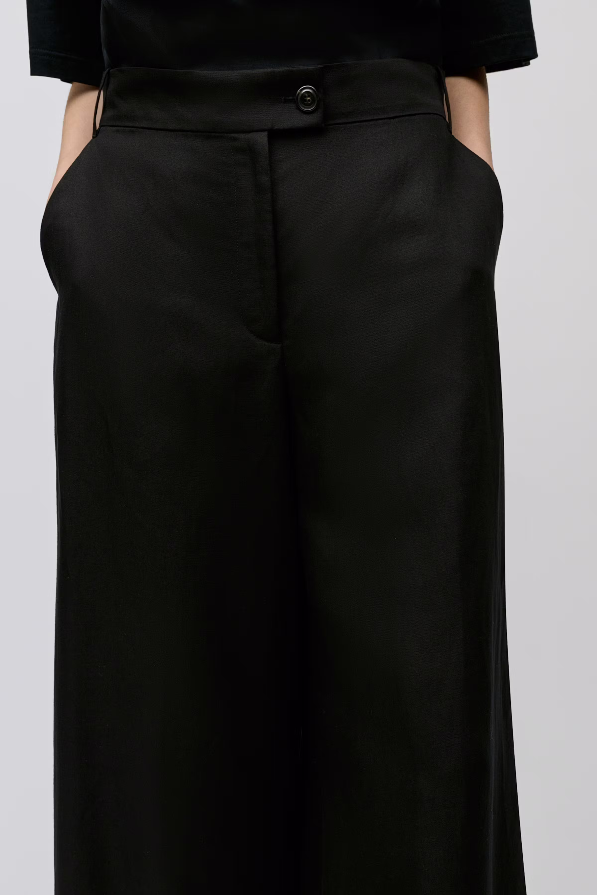 PIERA Trousers LOOKBOOK DETAIL 30600622-BK999