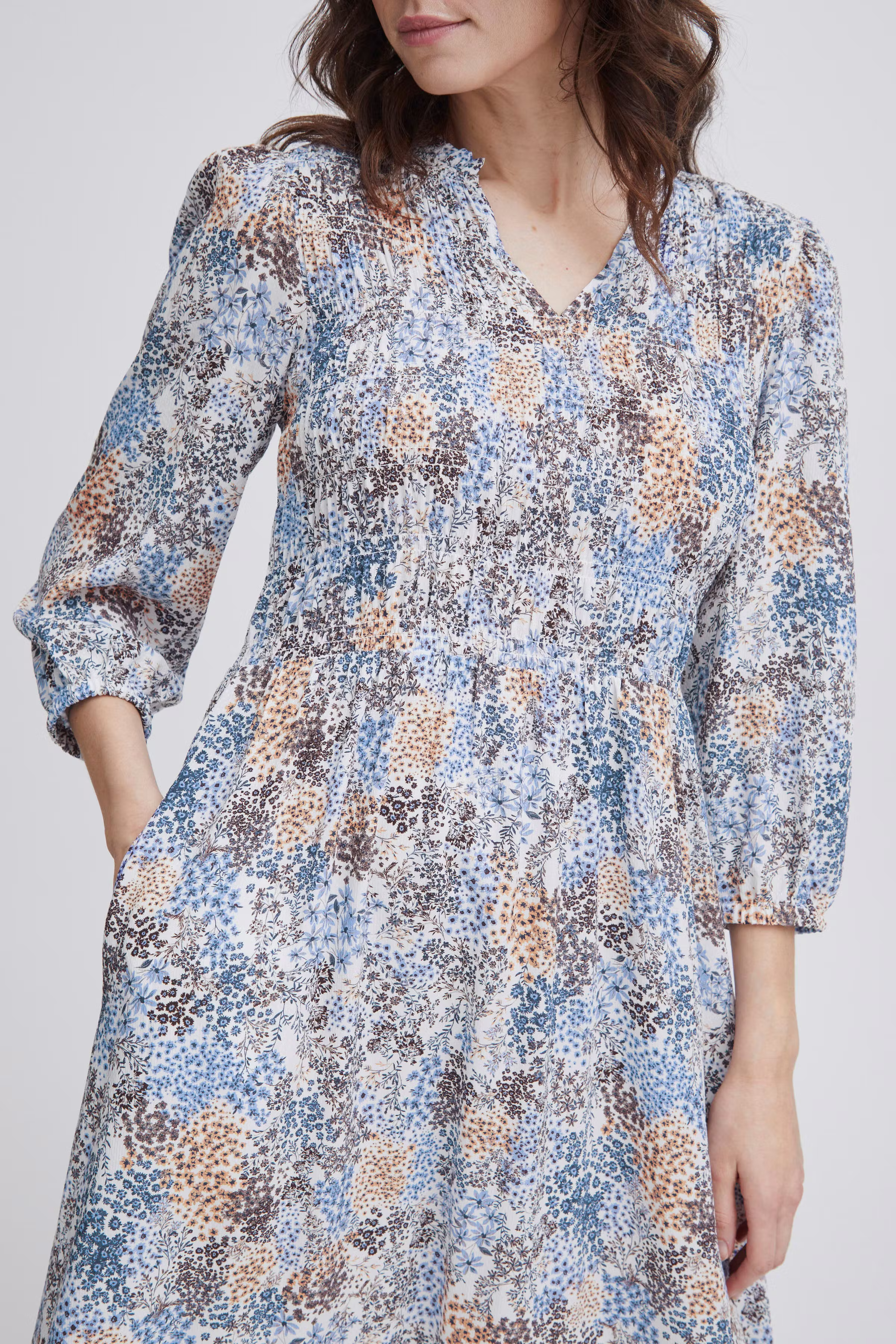 FRLALU Kjole LOOKBOOK DETAIL 20613512-204010