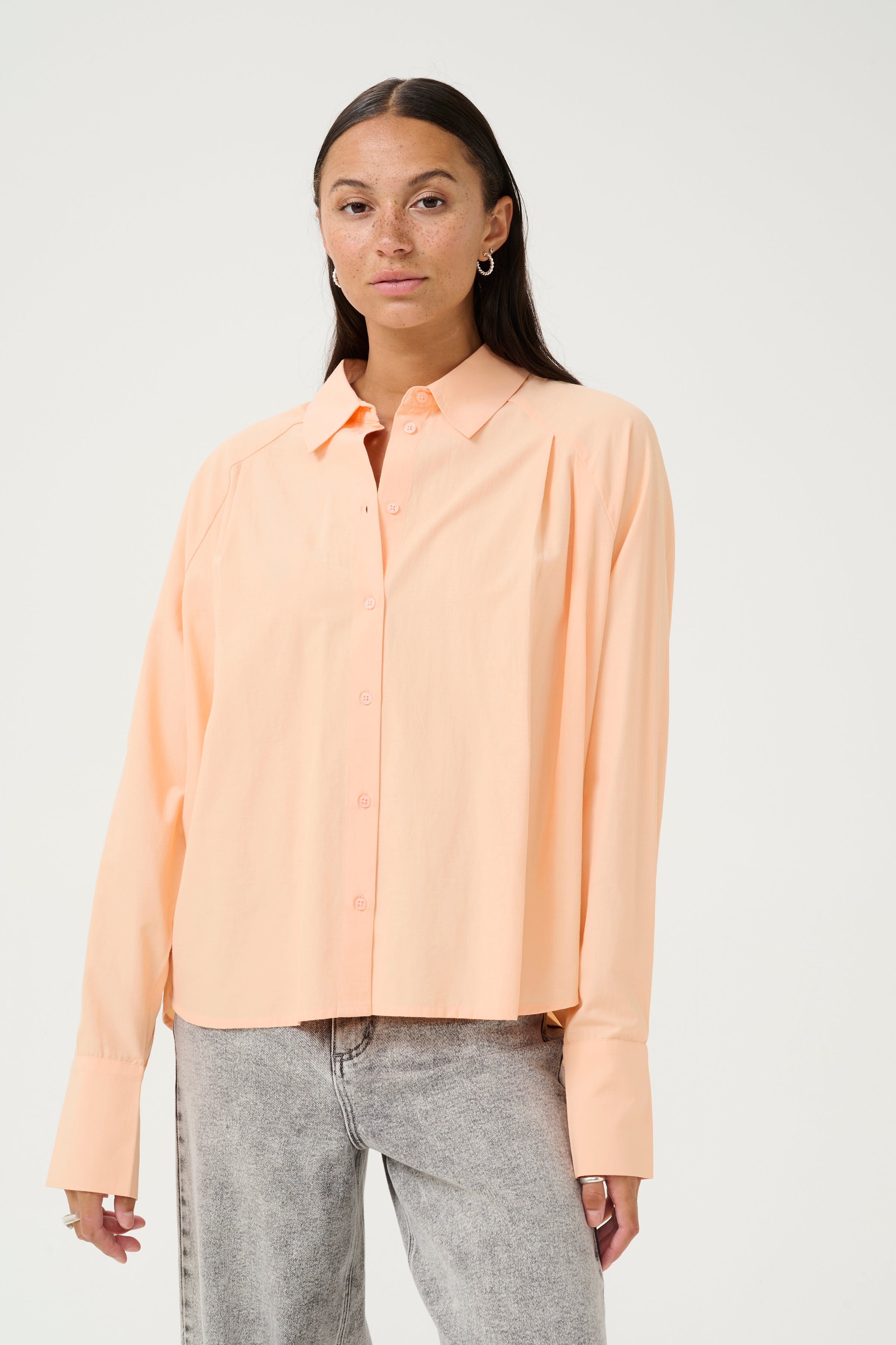 KAhaily Shirt LOOKBOOK FRONT 10509632-141228