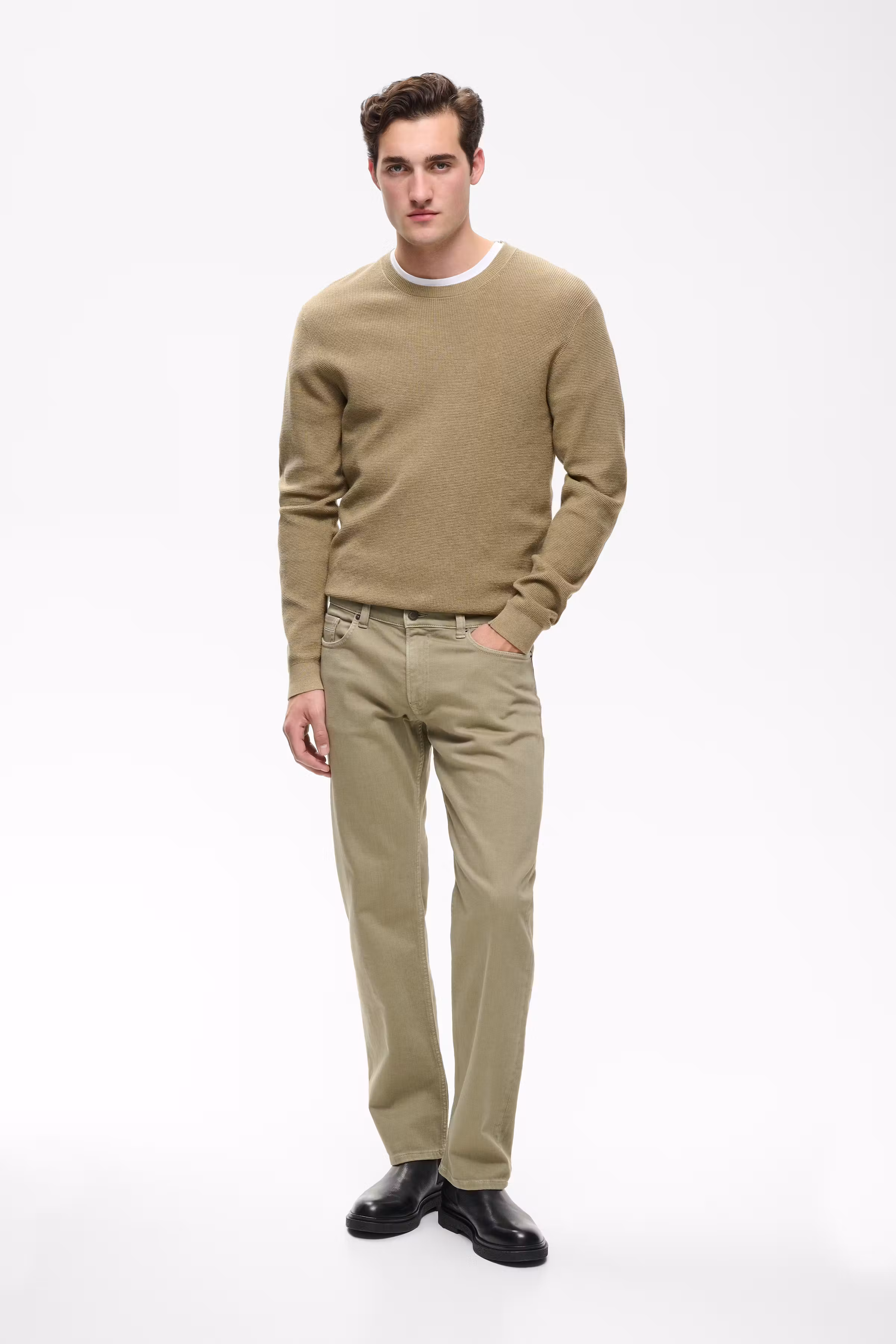 MAMike Hose LOOKBOOK FRONT 30209153-170510