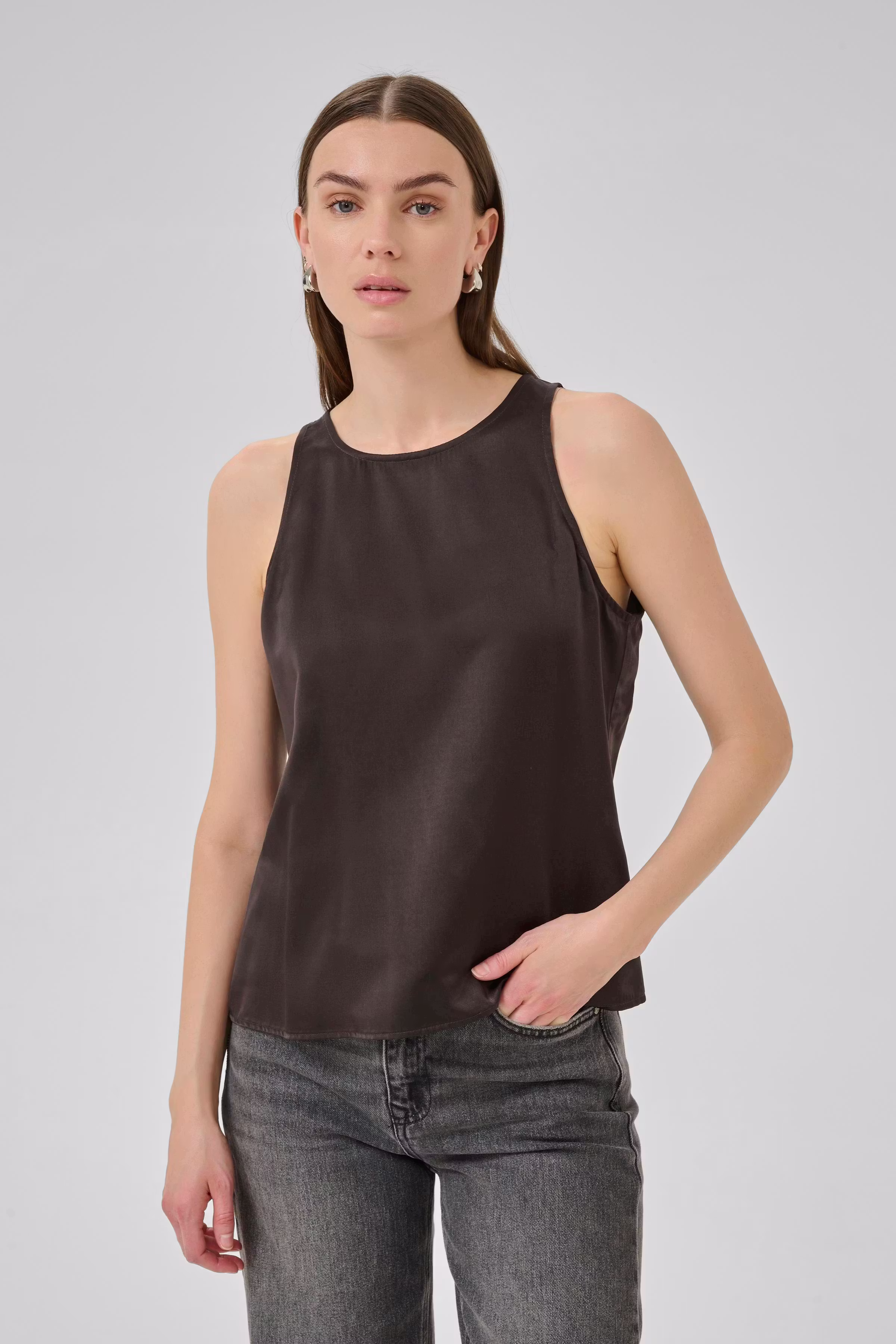 EstelleMW Top LOOKBOOK FRONT 10705226-191103