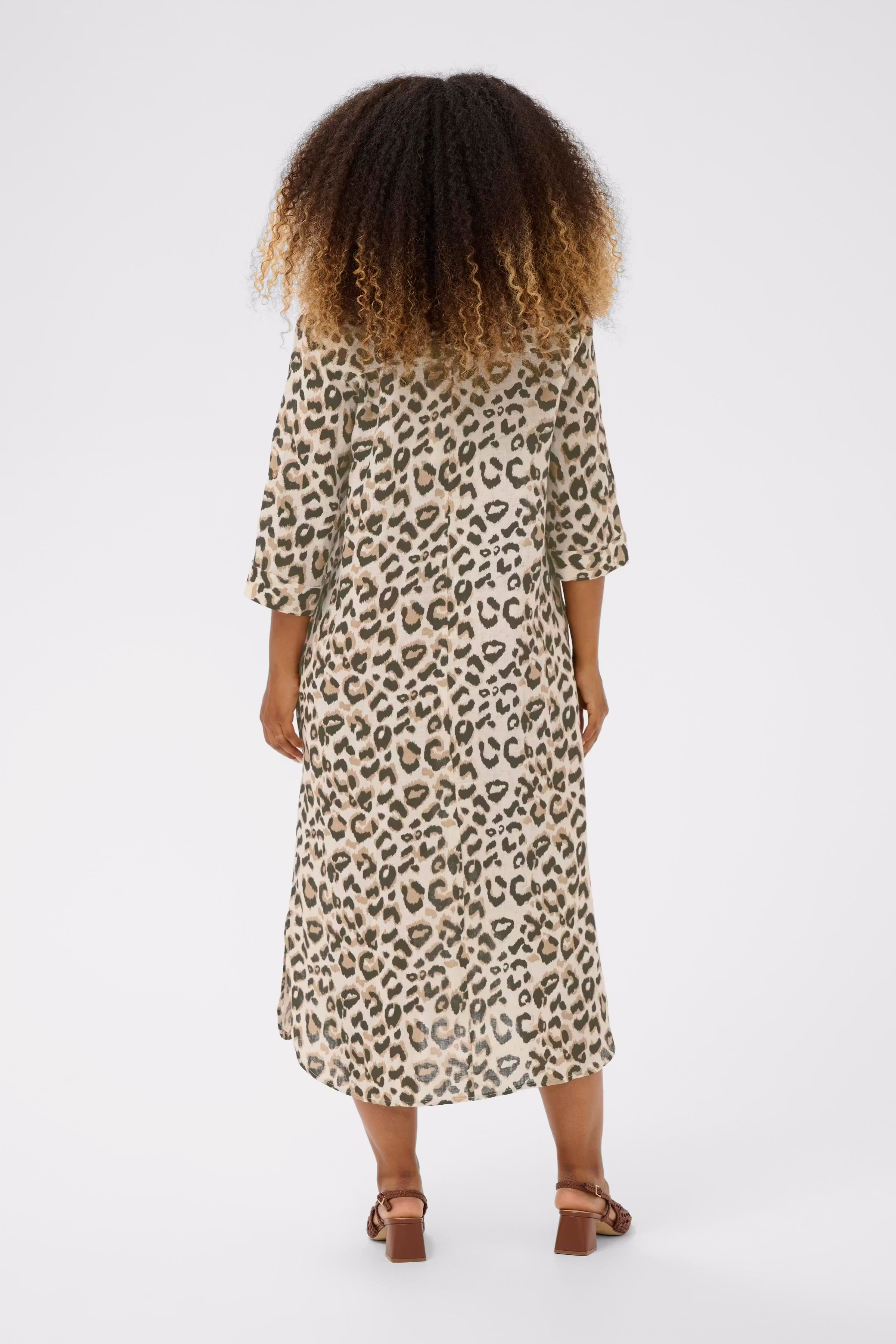 CRBellis Linne klänning LOOKBOOK BACK 10611577-107352