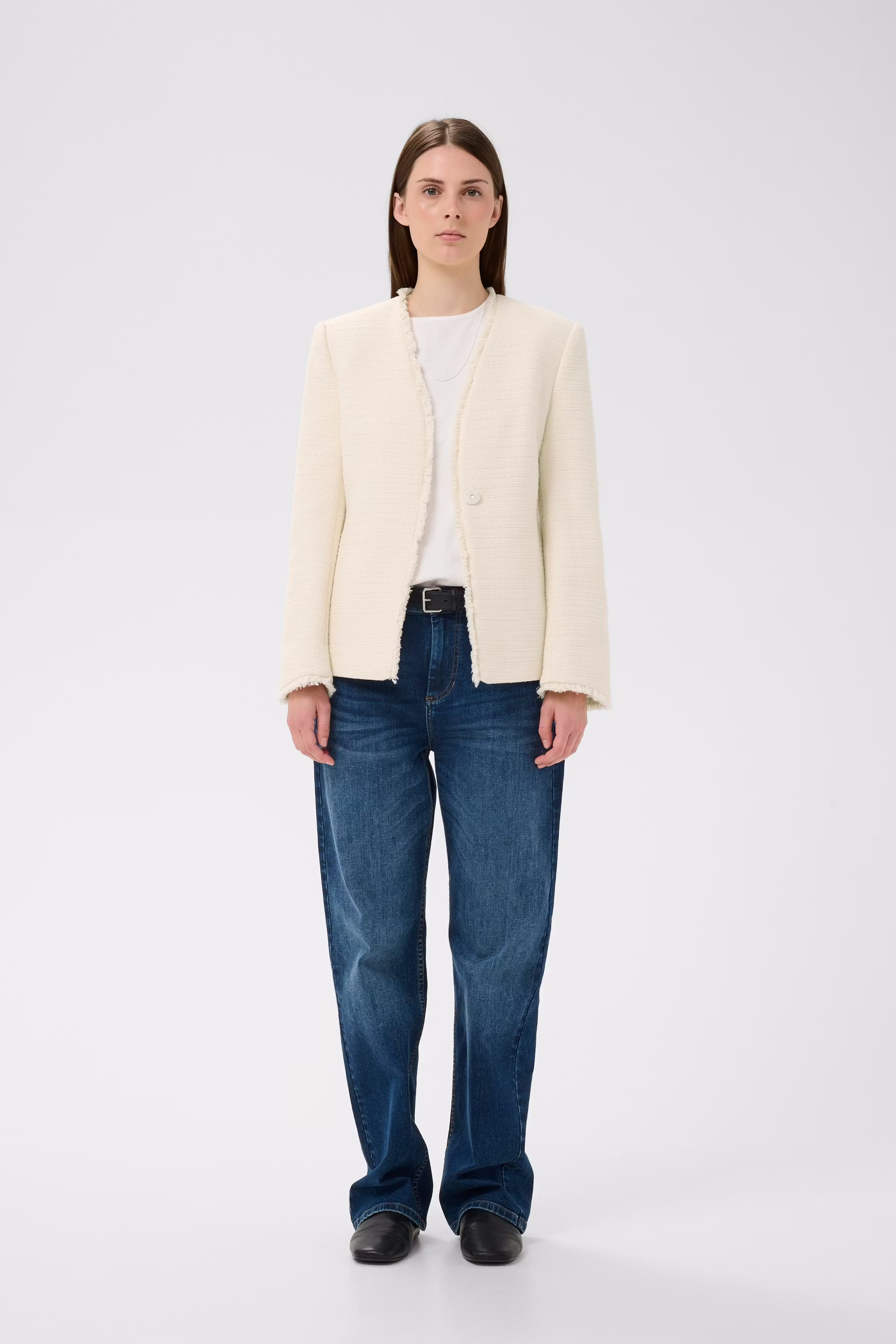 CHEYANNEIW Blazer LOOKBOOK FRONT 30112389-110701