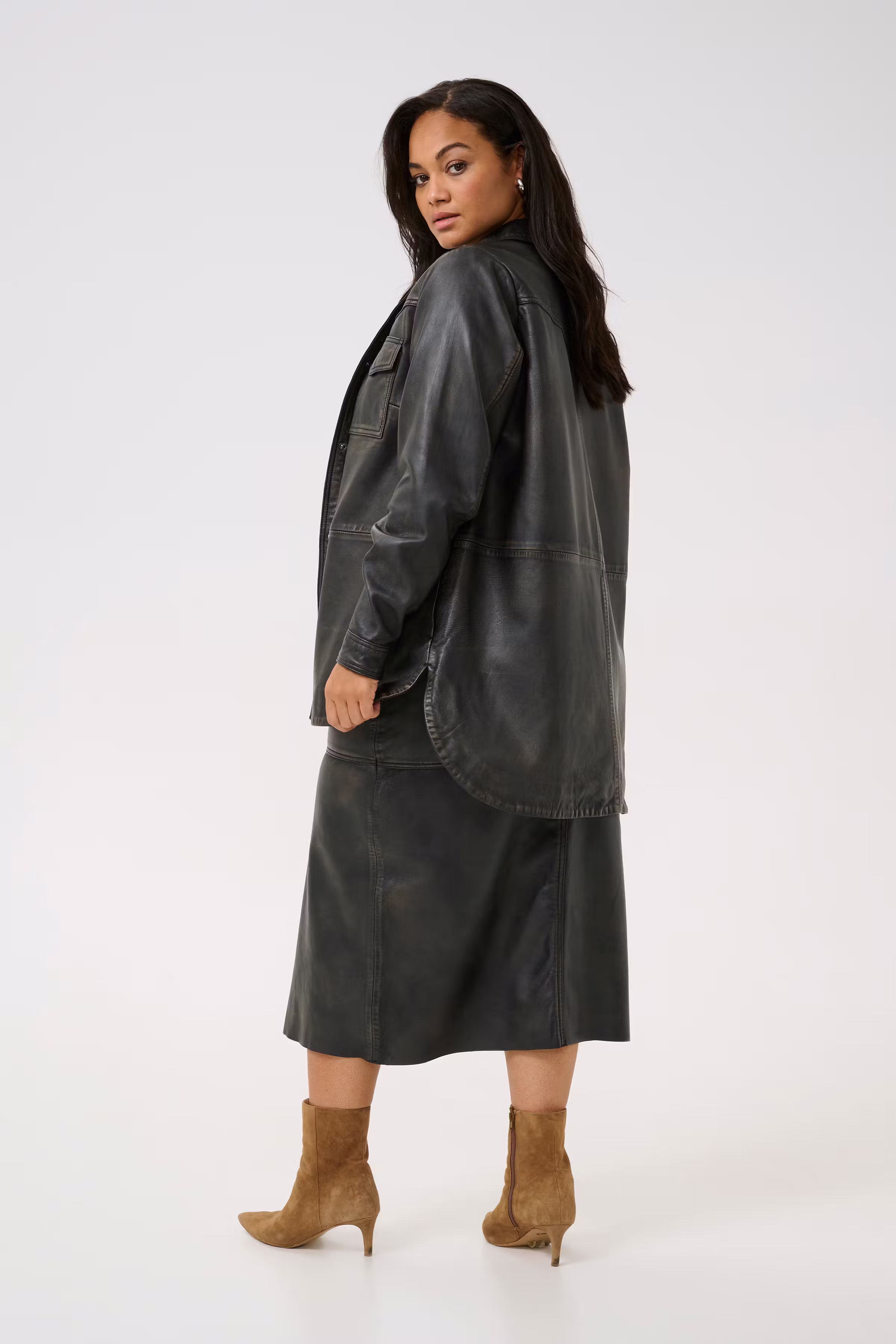 KCjanet Shirt LOOKBOOK BACK 10582902-106102