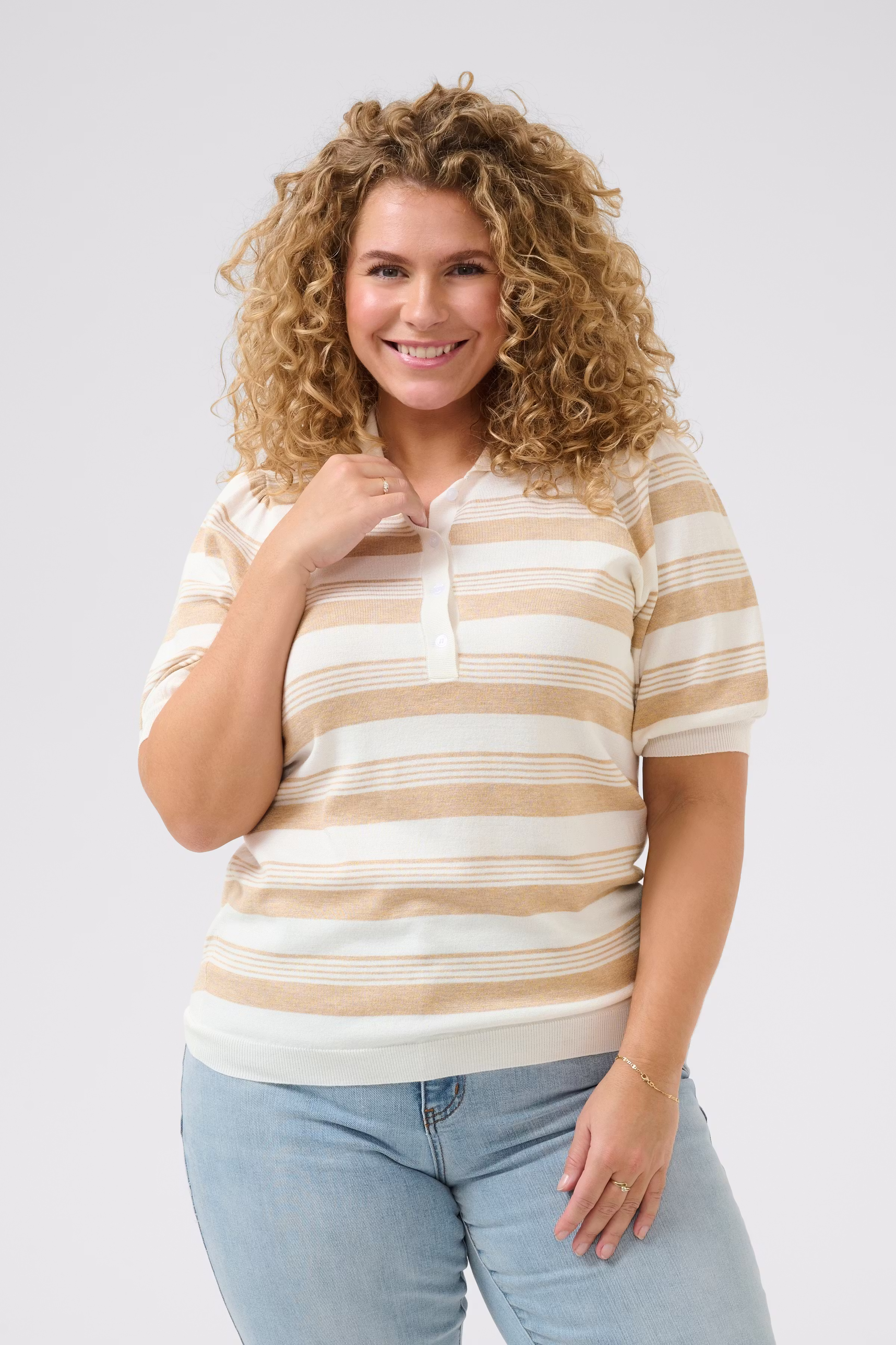 KClizzy Polo Shirt LOOKBOOK FRONT 10583731-108567