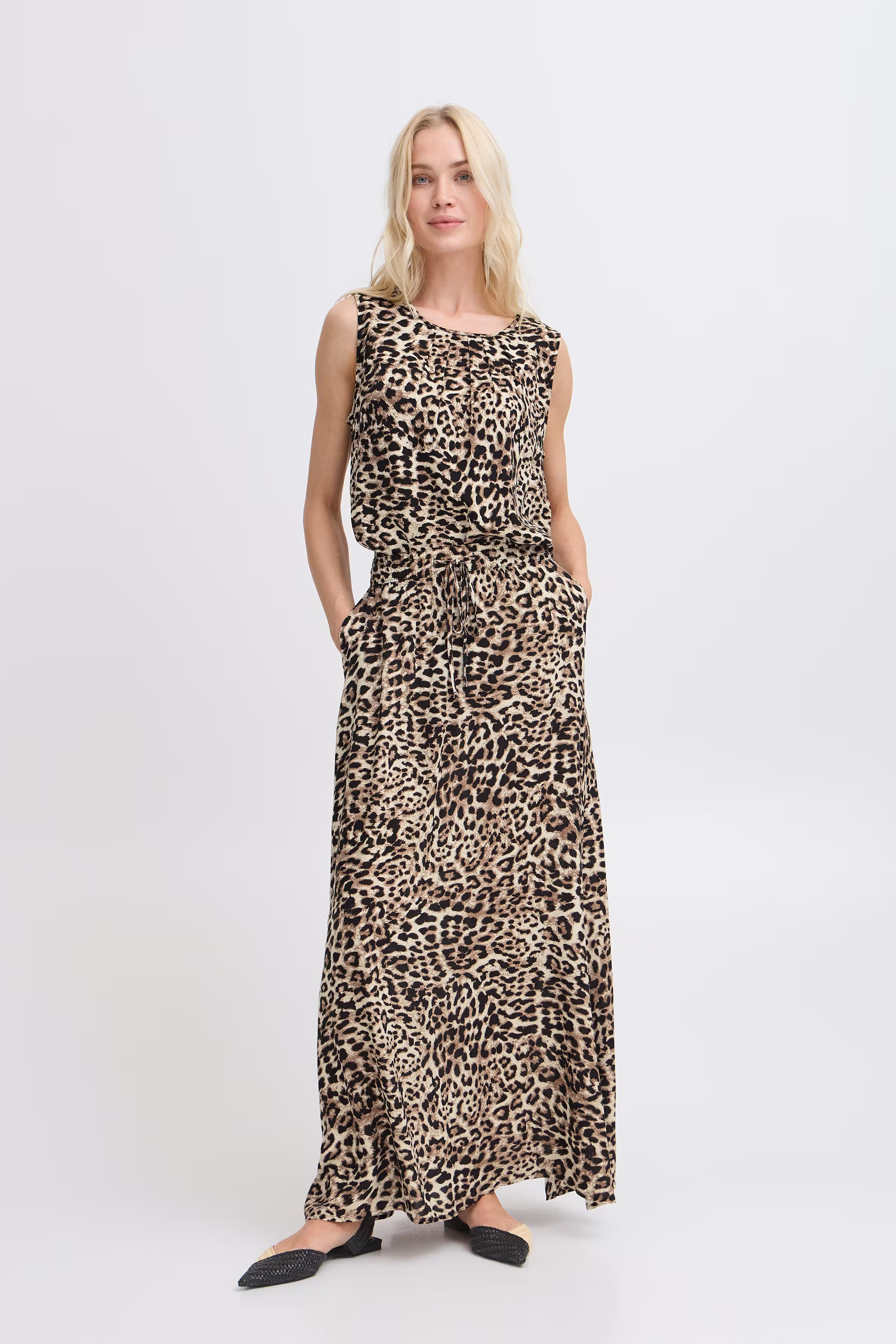 BYMMJOELLA Kjol LOOKBOOK FRONT 20816523-204522