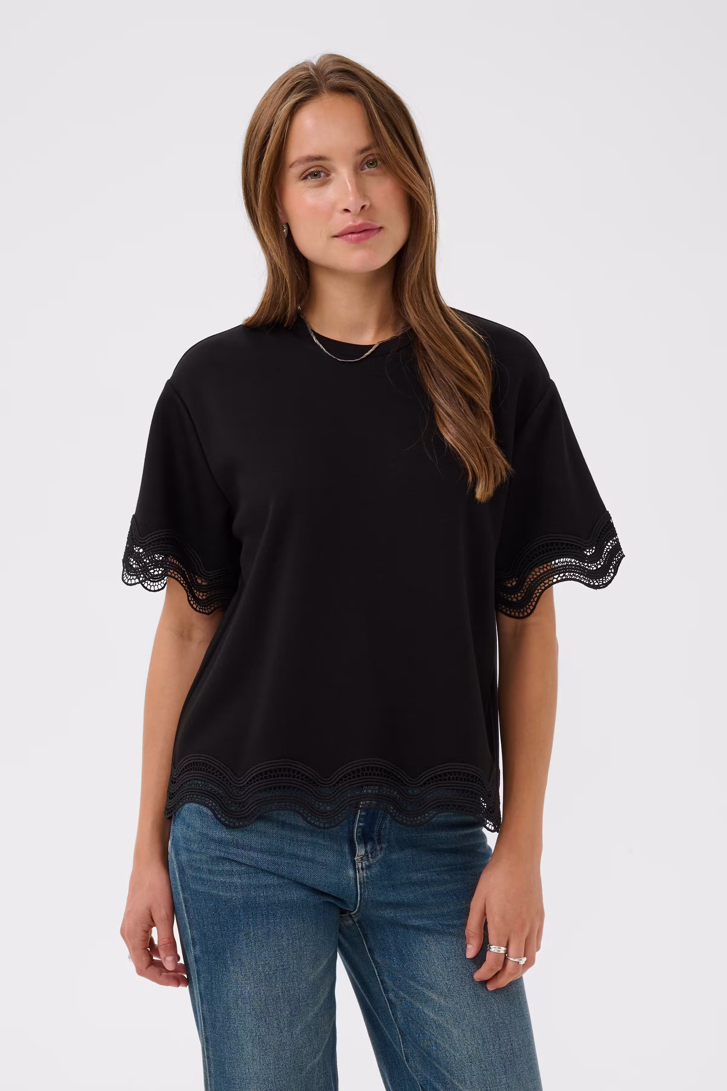 UmilaSZ T-shirt LOOKBOOK FRONT 30515586-193911