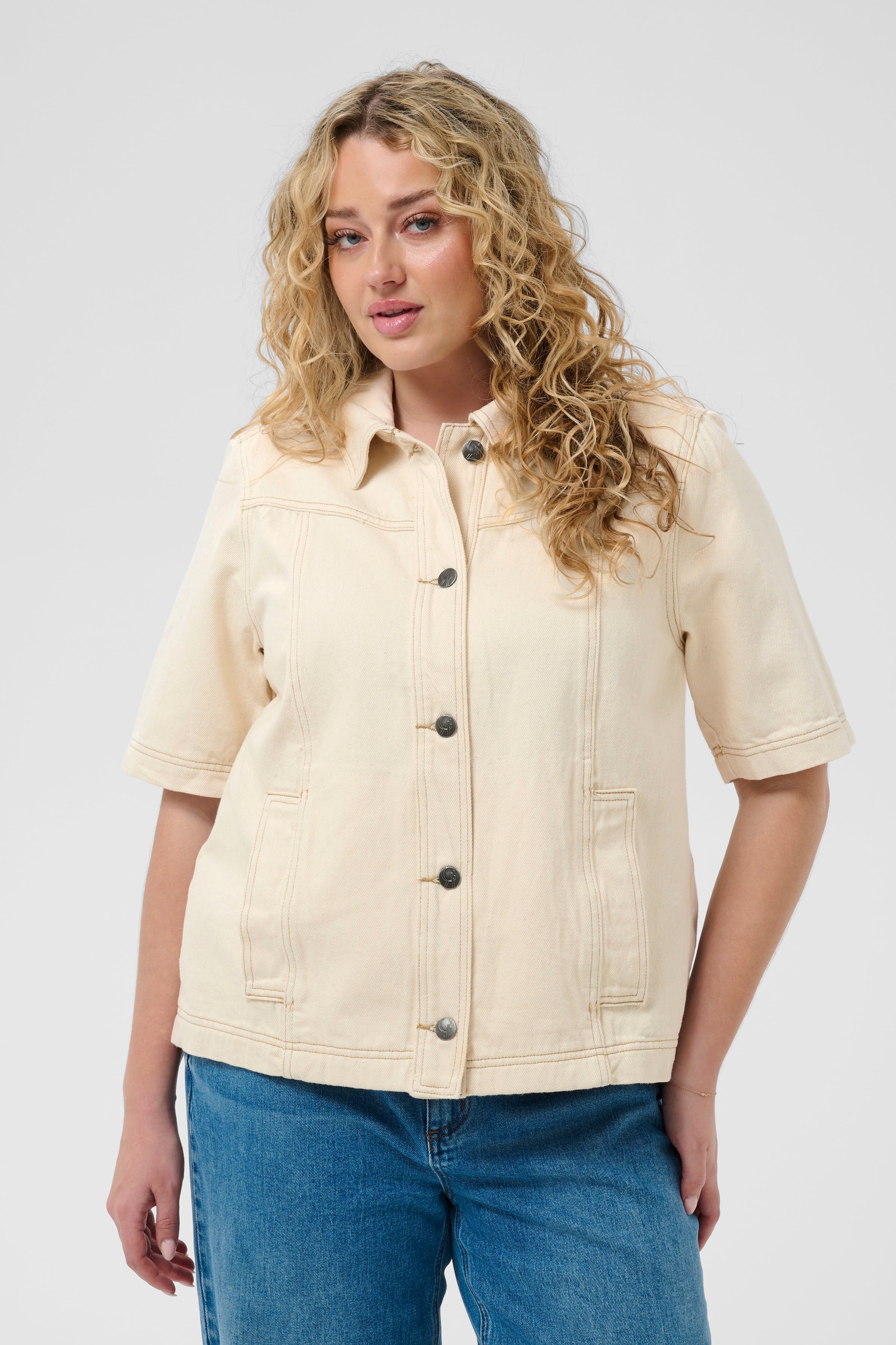 KCchristina Hemd LOOKBOOK FRONT 10584271-109485