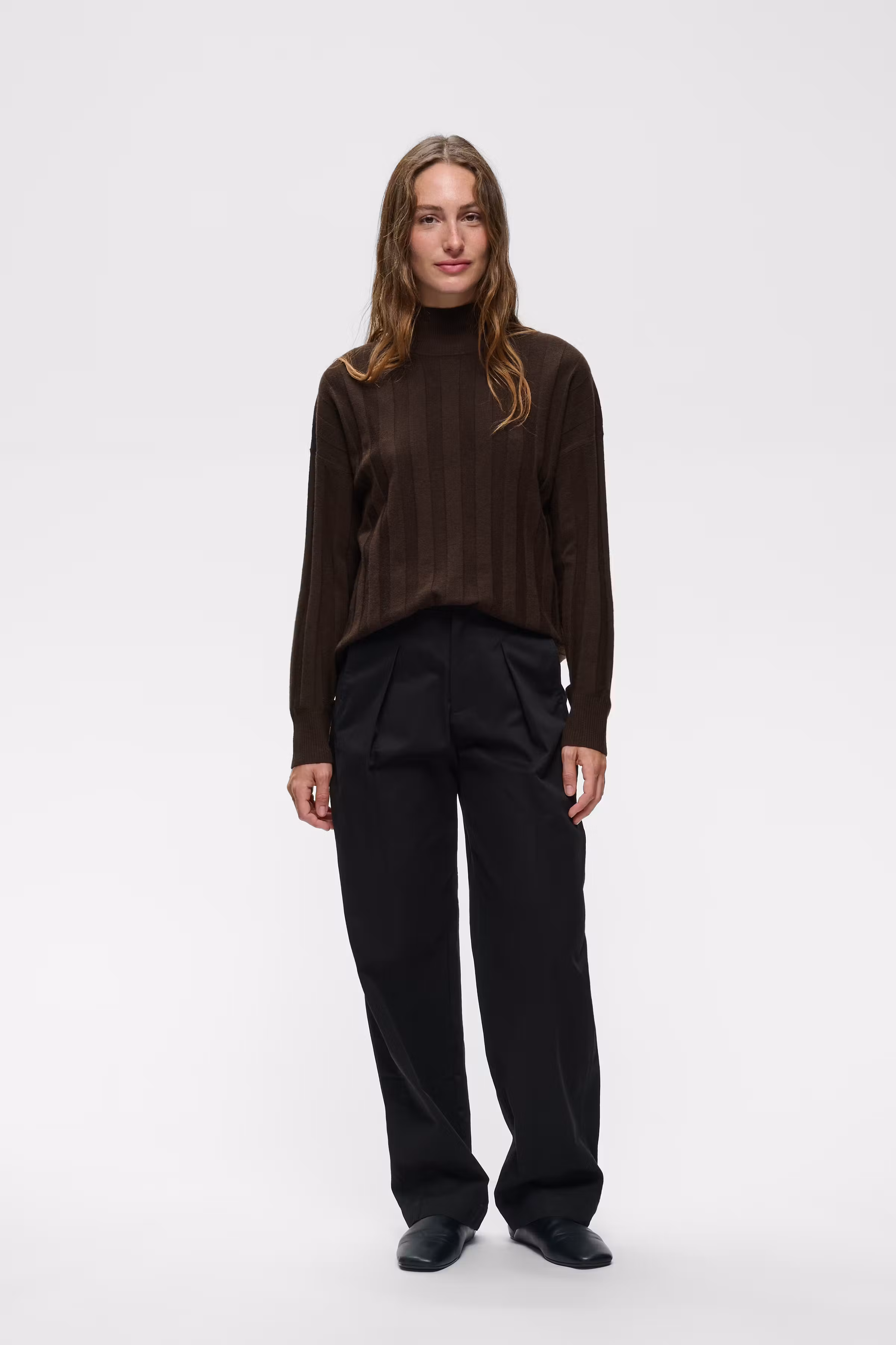 TESSIW Pullover LOOKBOOK FRONT 30112928-191109