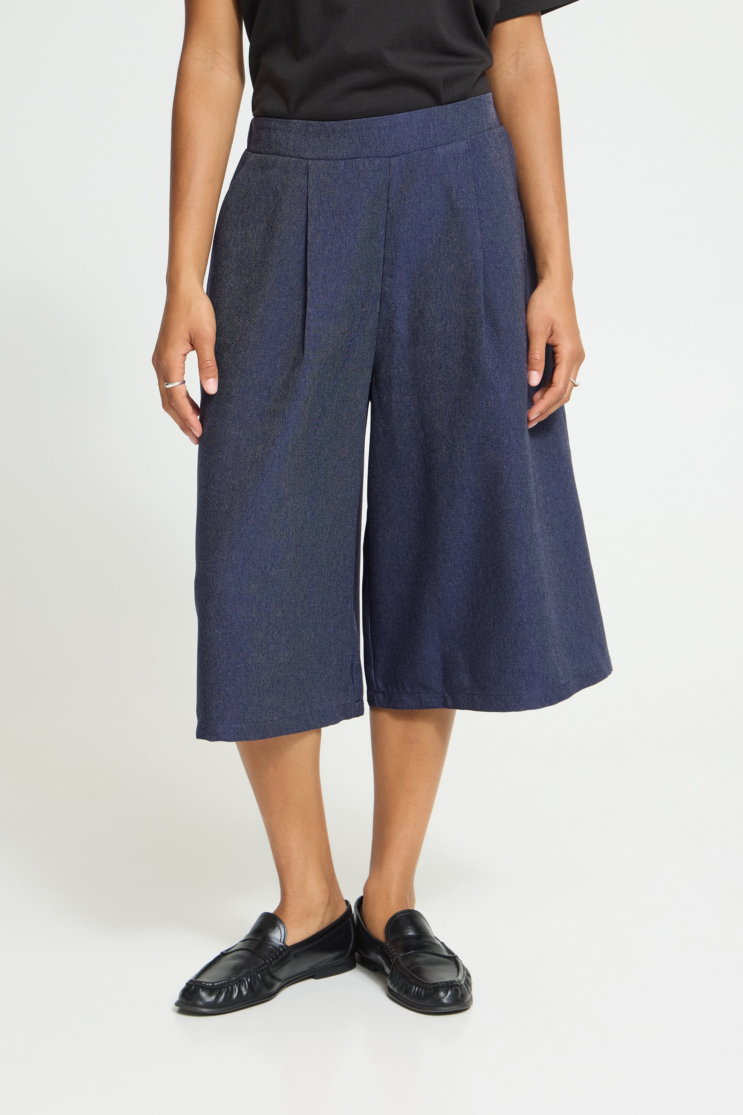 IHFRANNY Shorts LOOKBOOK FRONT 20128326-193831
