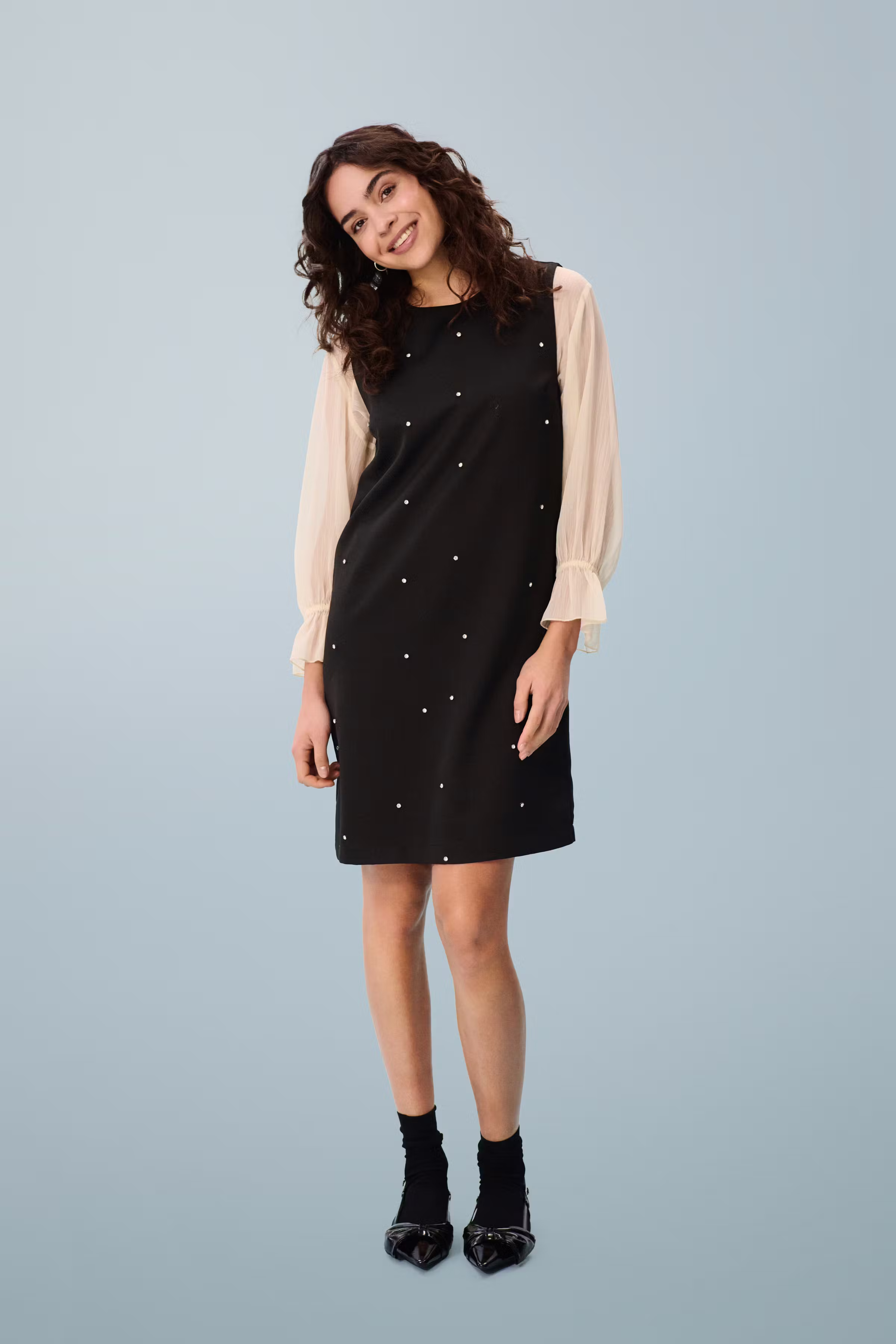 NikitaSZ Kleid LOCATION NONE 30514564-193911