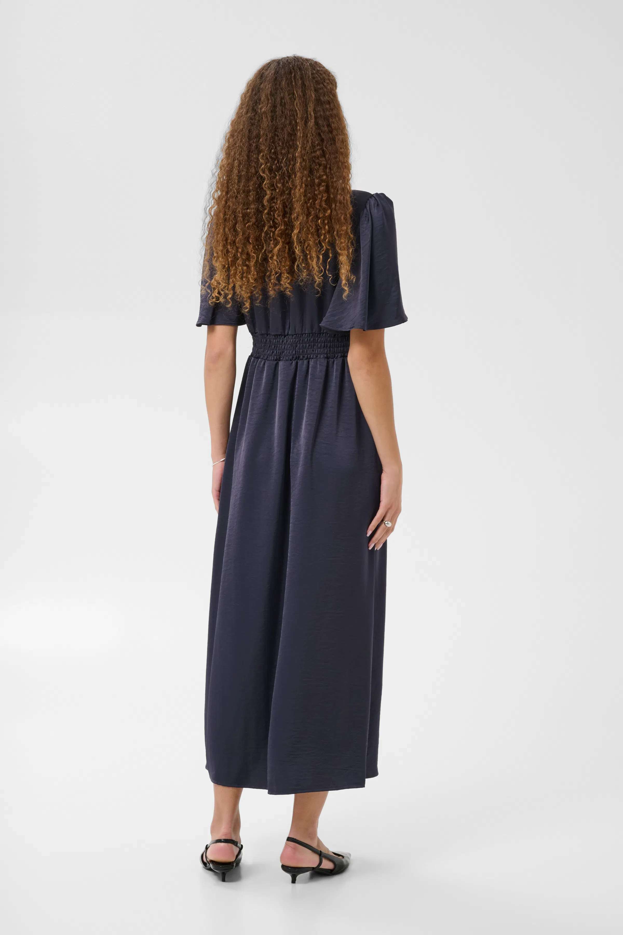 KAgunhild Kjole LOOKBOOK BACK 10512022-193927