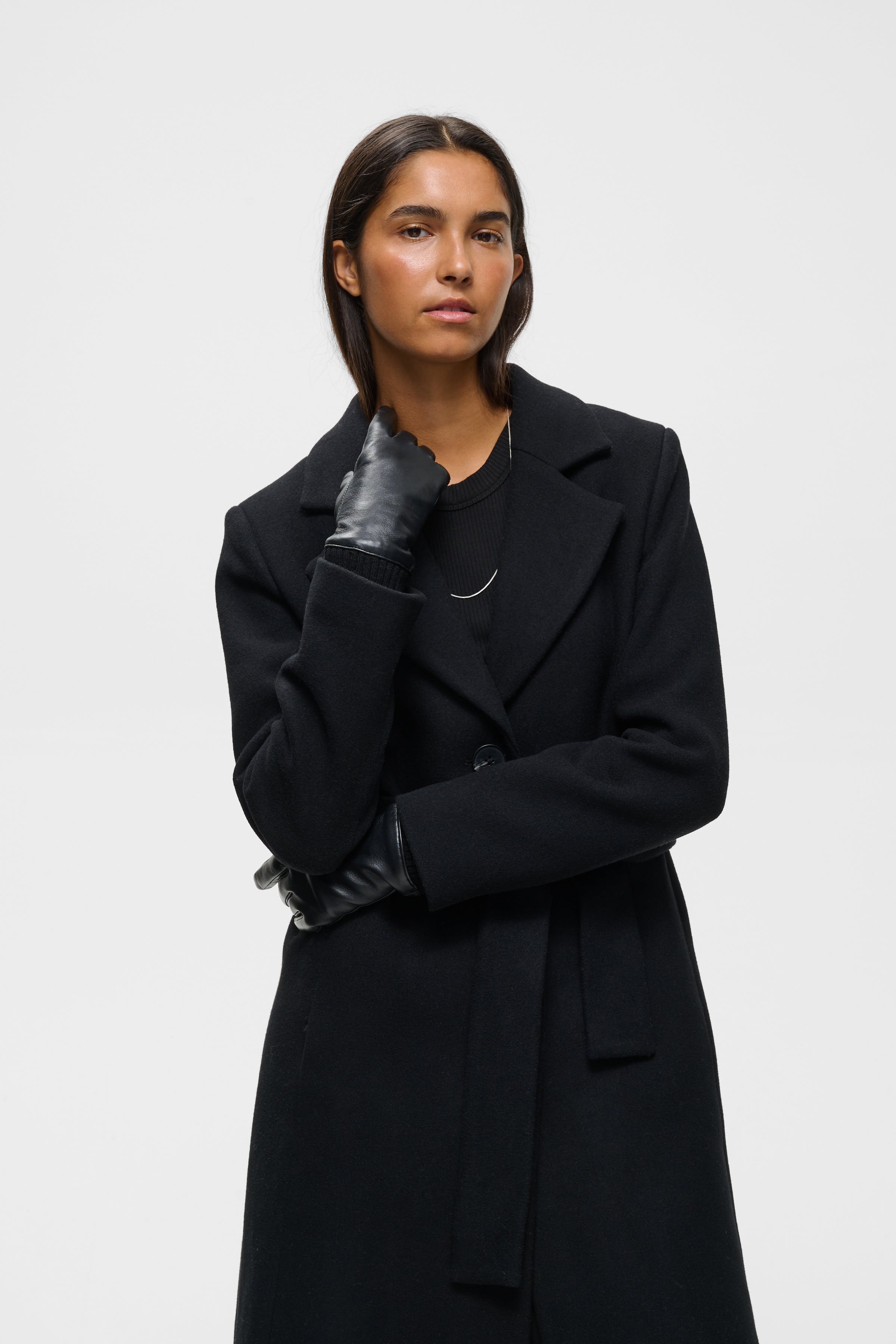 ANNISAIW Handsker LOOKBOOK FRONT 30112993-194008
