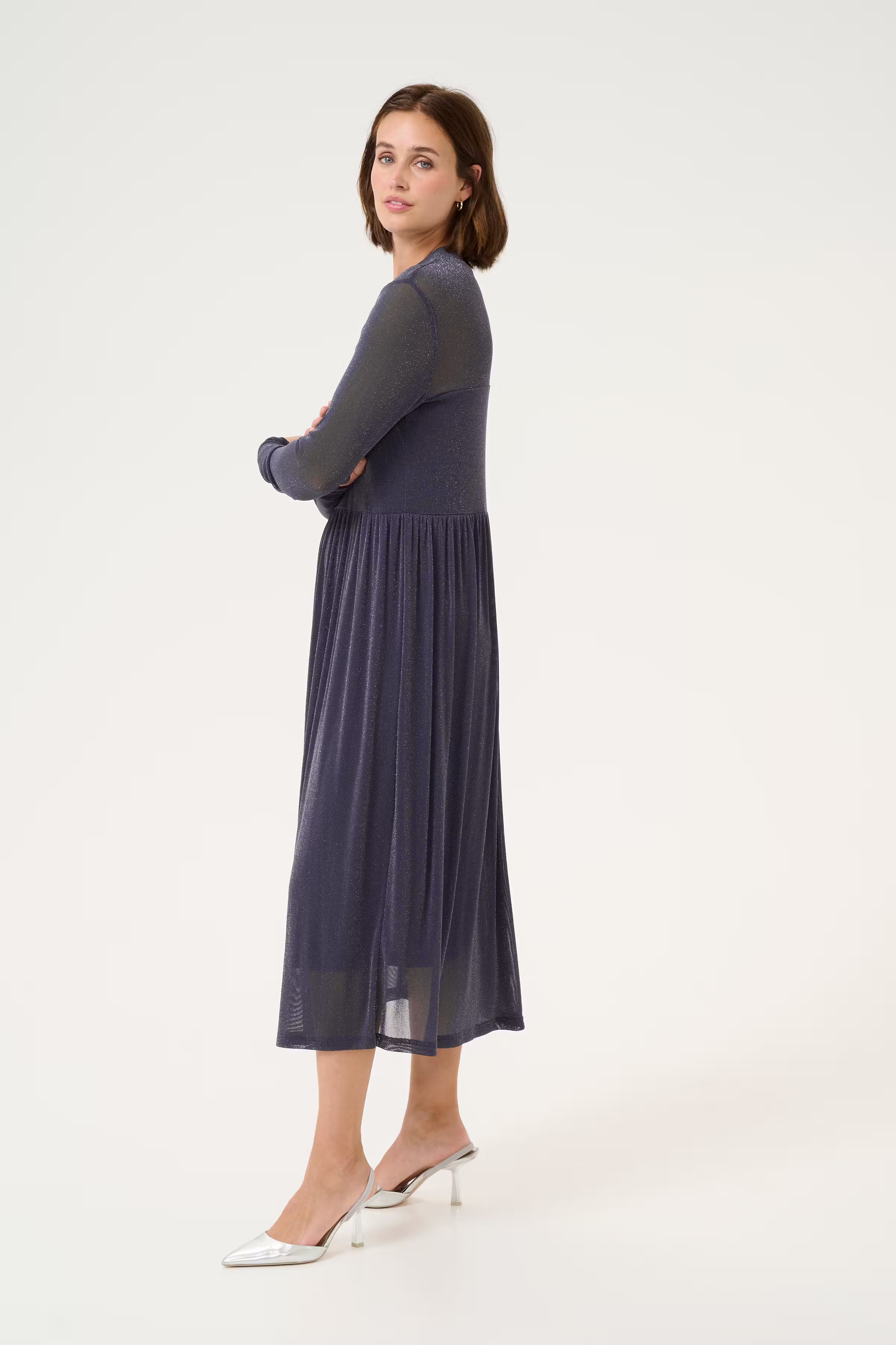 KAolga Glitzerkleid LOOKBOOK FRONT 10508322-106557