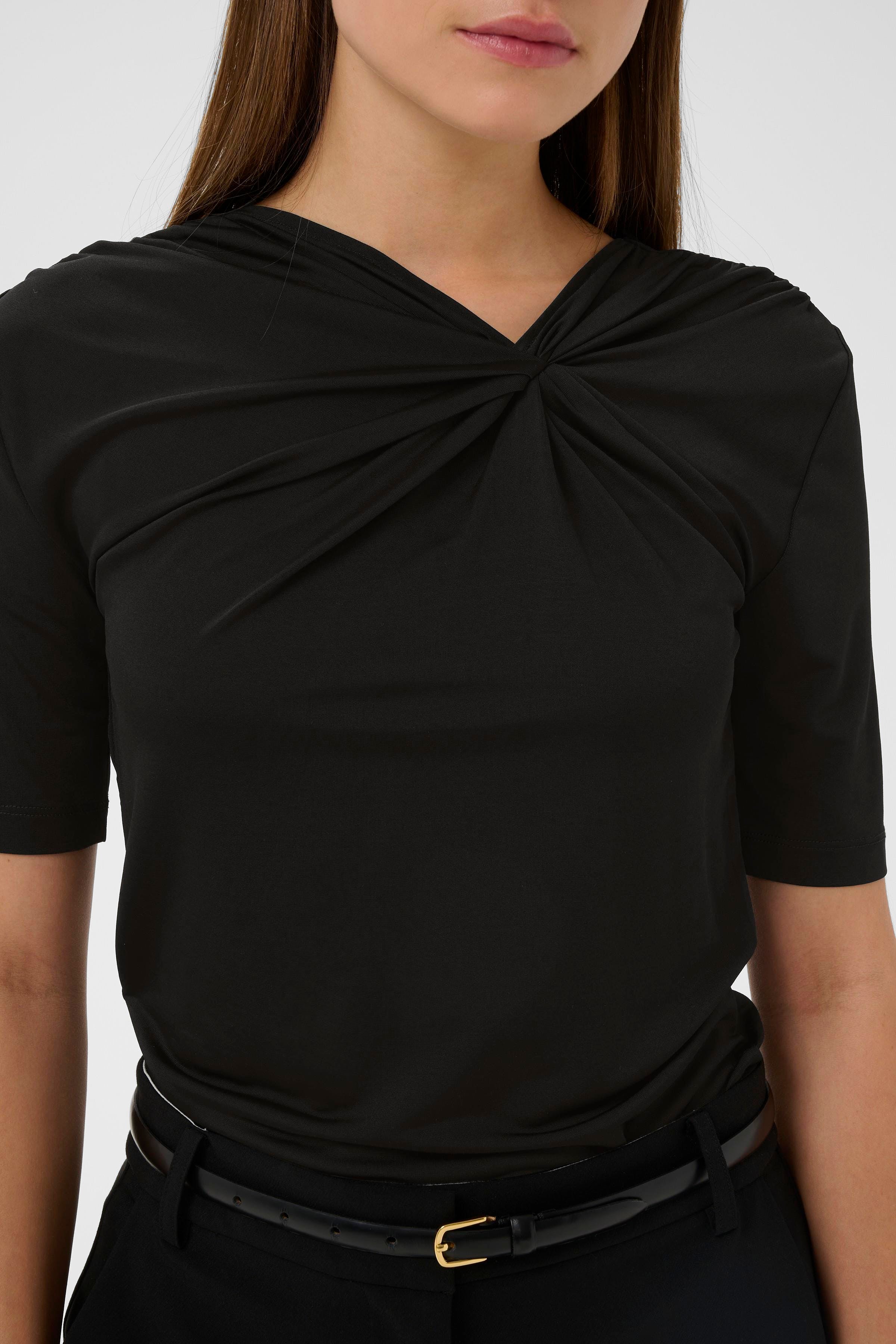 SLClara T-shirt LOOKBOOK DETAIL 30409051-194008