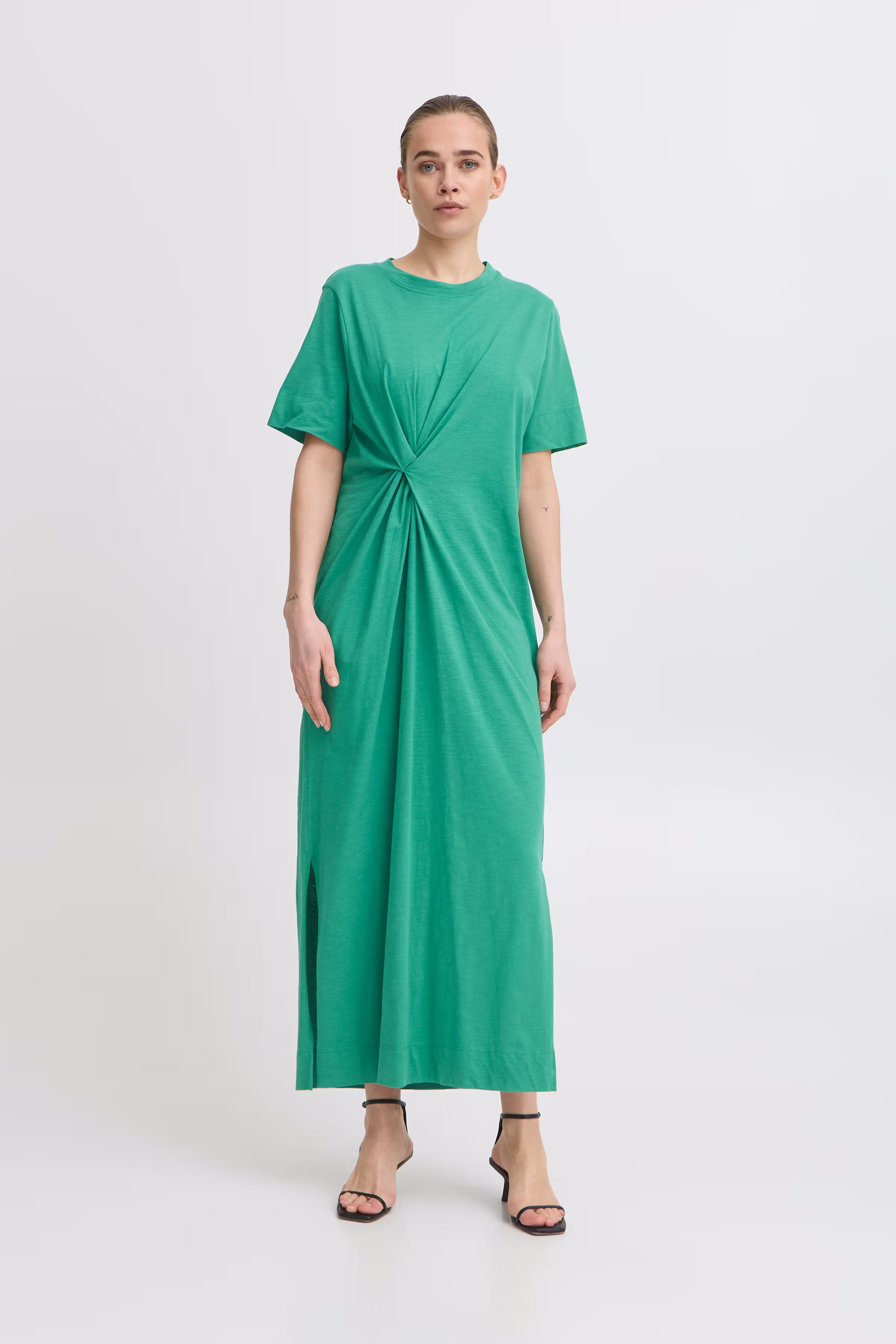 IHOVULA Dress LOOKBOOK FRONT 20123372-175923