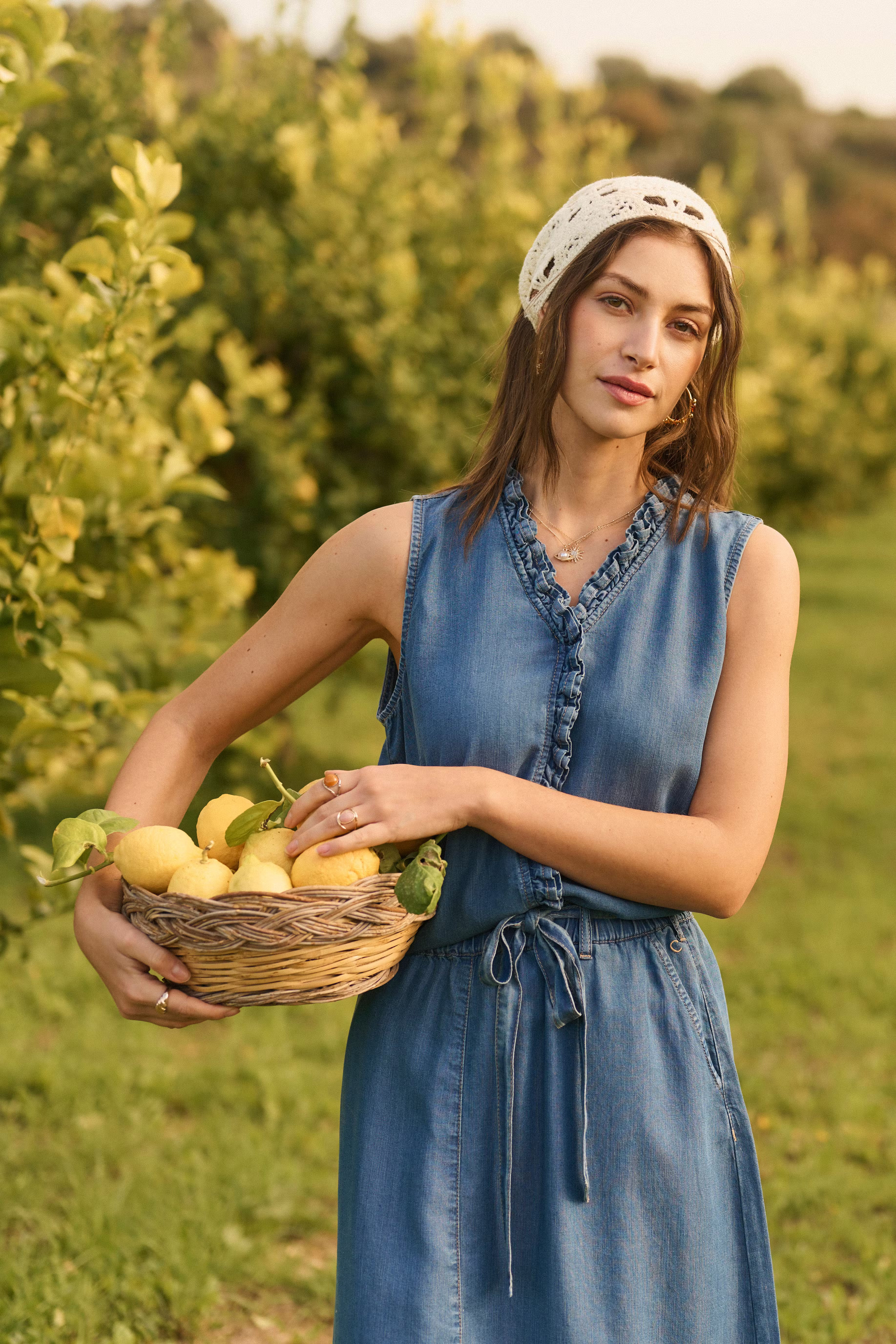 CRMolly Top LOCATION NONE 10614943-109128