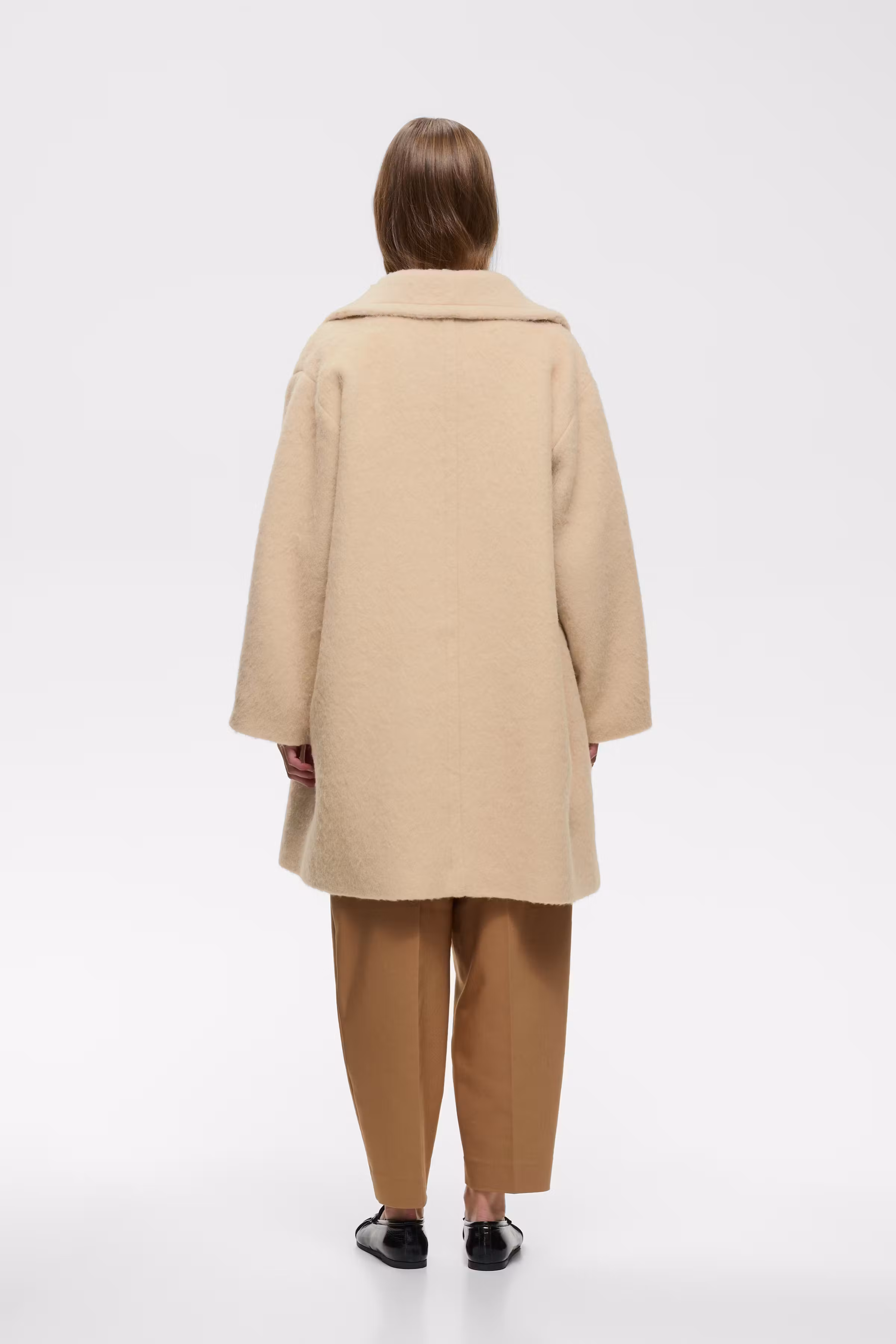 ZUZIEIW Mantel LOOKBOOK BACK 30112657-151114