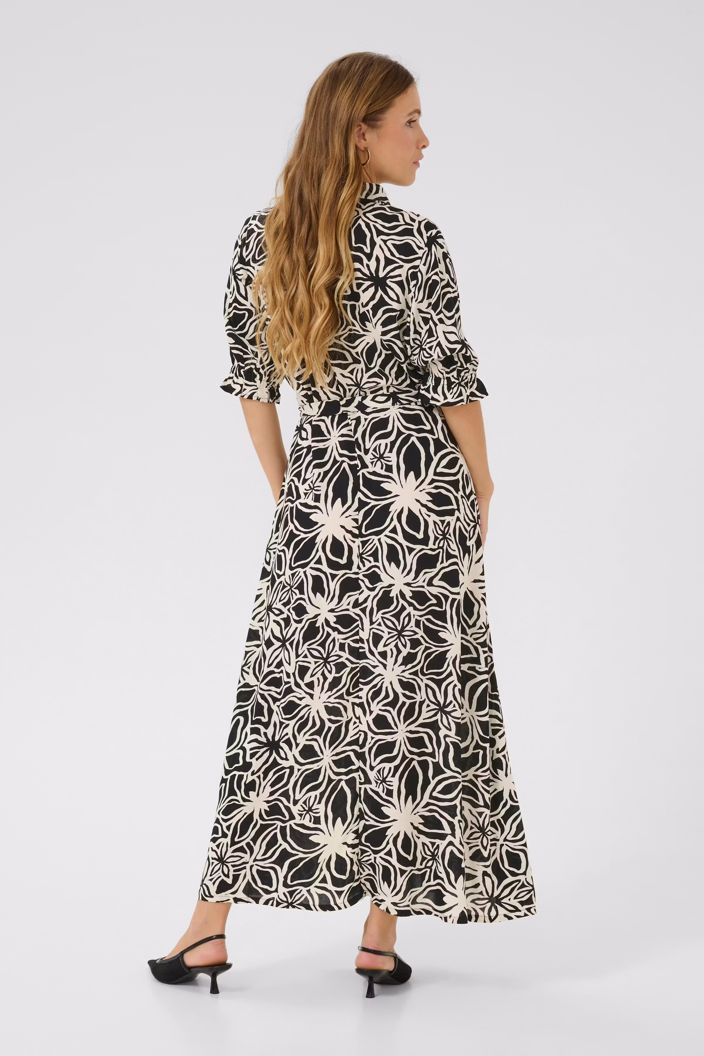 KAmira Kleid LOOKBOOK BACK 10509807-107080