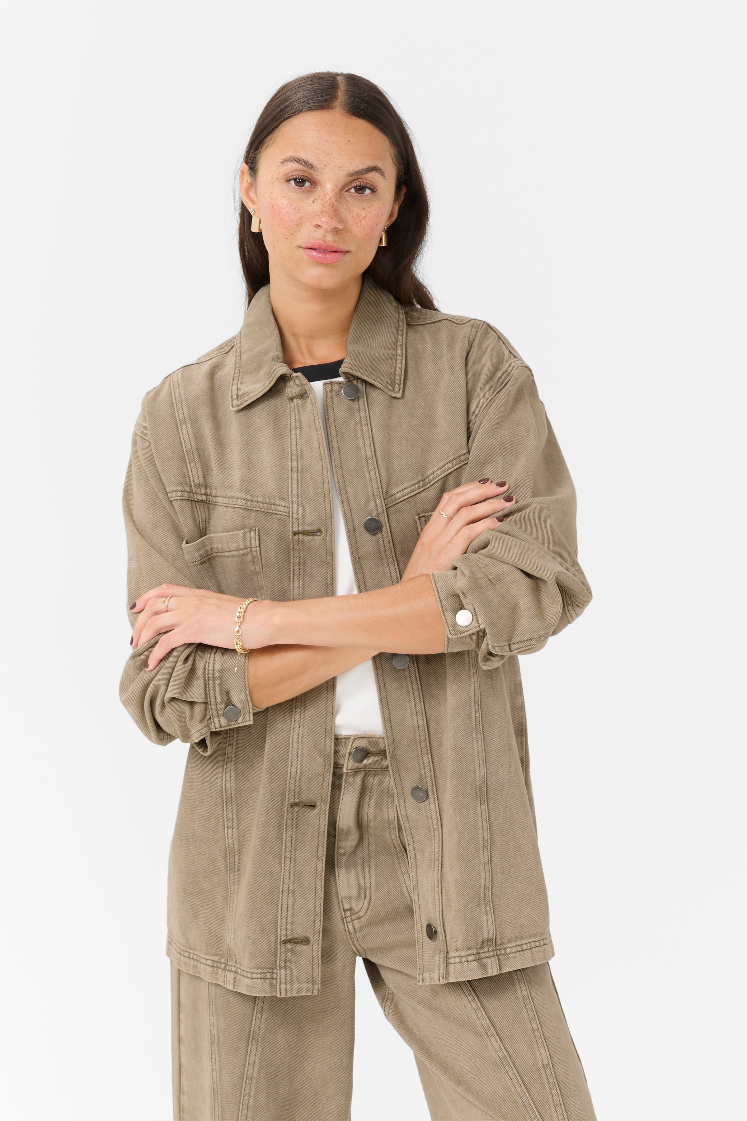 KArania Denim Jacket LOOKBOOK FRONT 10509876-107384