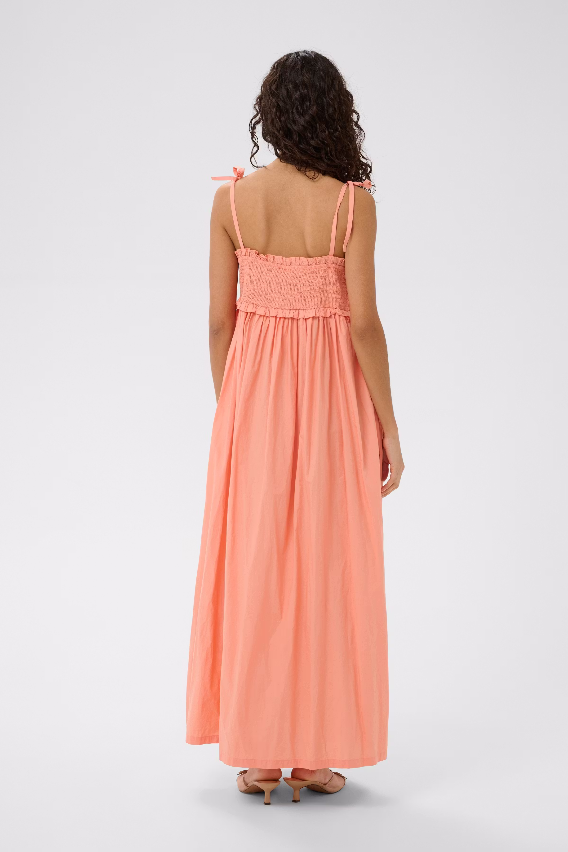 RosaellaSZ Kjole LOOKBOOK BACK 30515112-151520