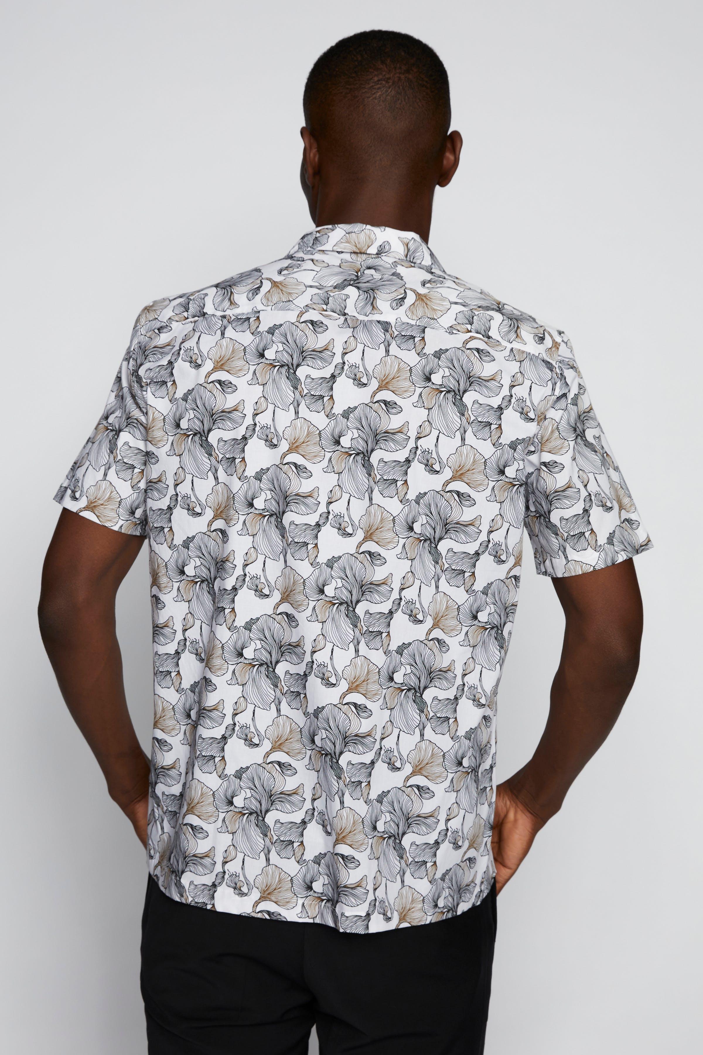 MAtrostol Shirt LOOKBOOK BACK 30206634-194011